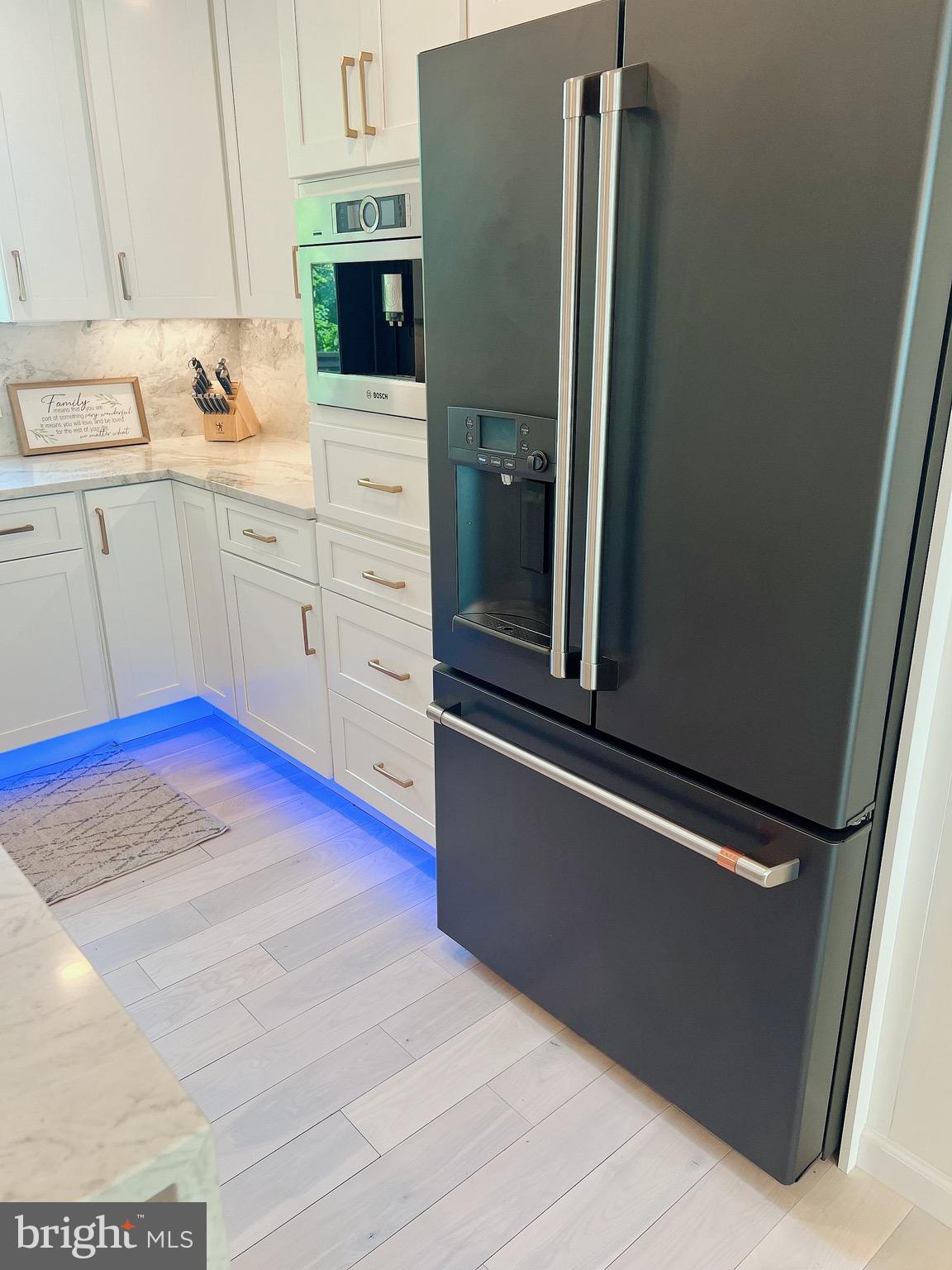 WILDWOOD HILLS - Residential Lease