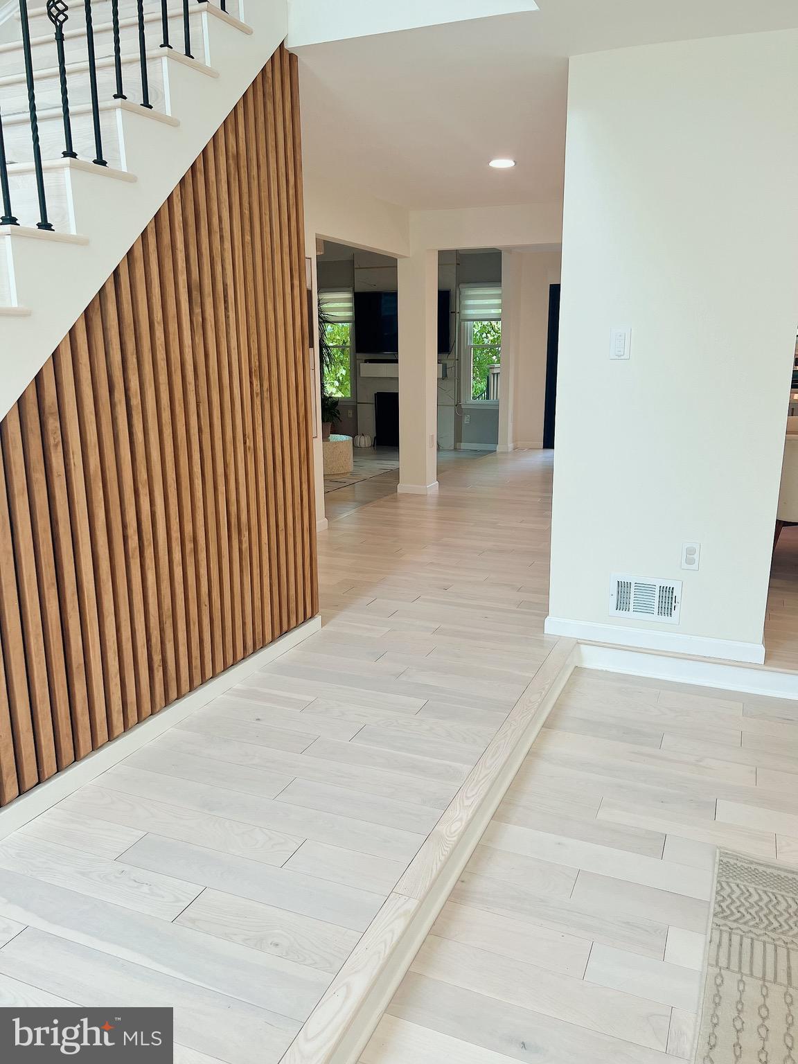 WILDWOOD HILLS - Residential Lease