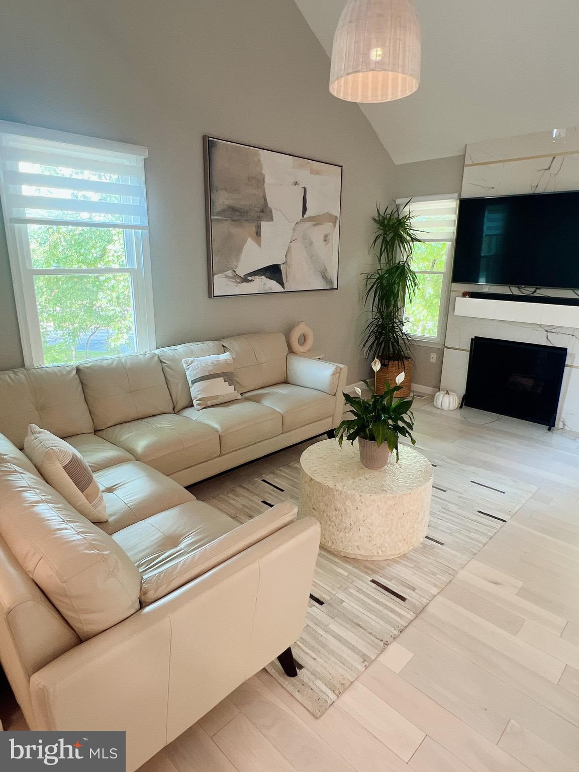 WILDWOOD HILLS - Residential Lease