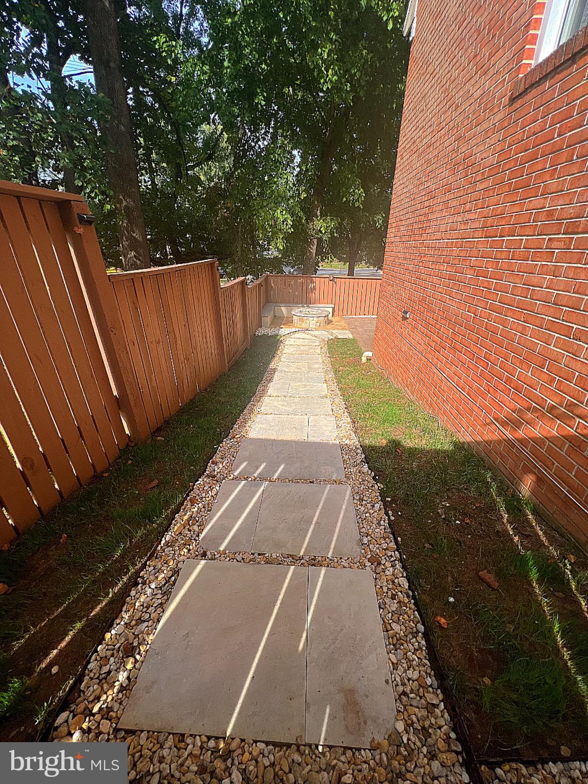 WILDWOOD HILLS - Residential Lease