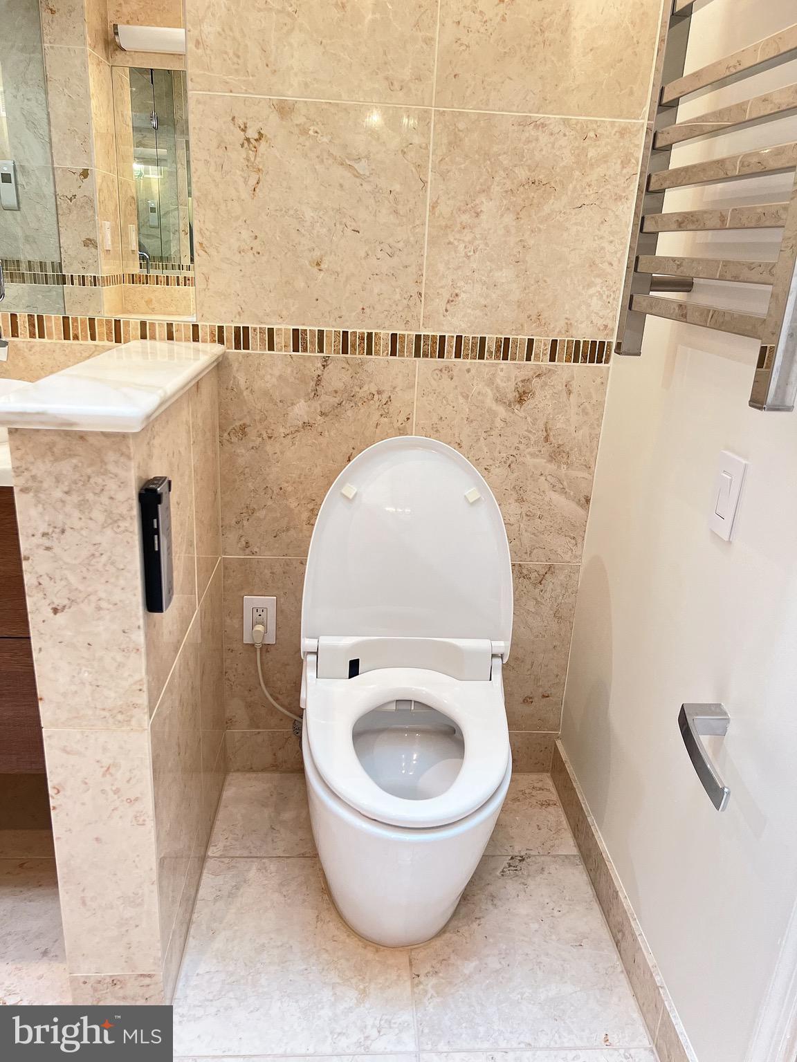 WILDWOOD HILLS - Residential Lease