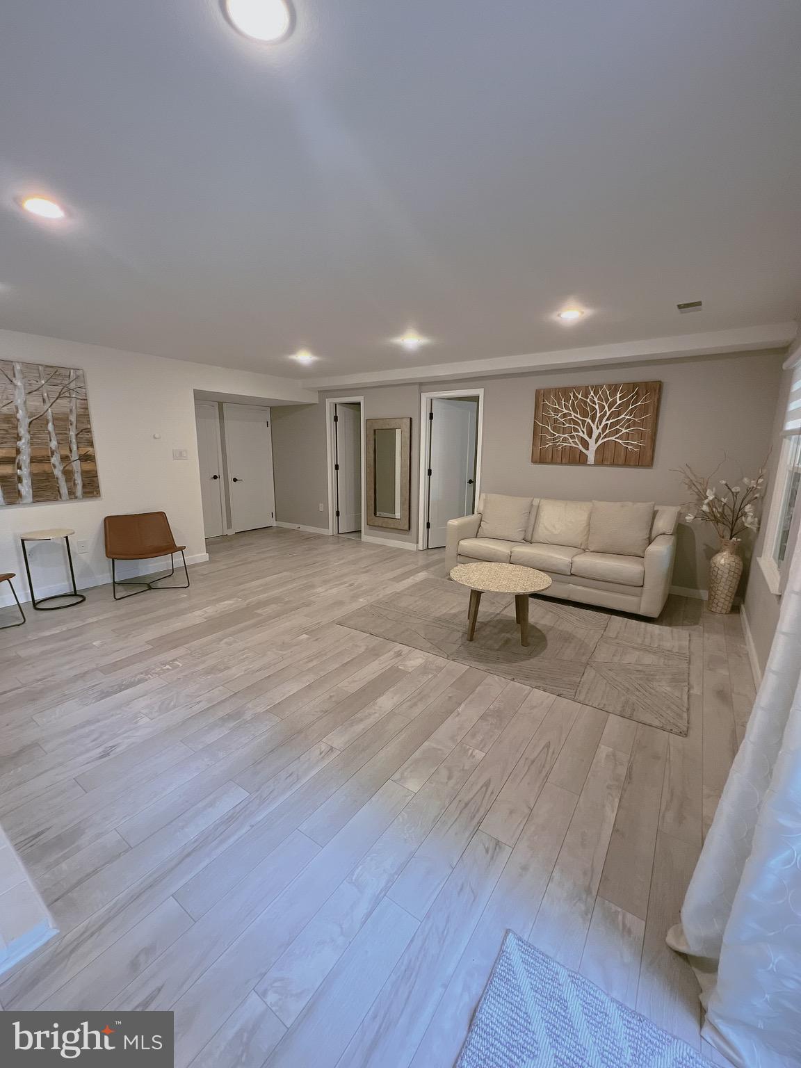 WILDWOOD HILLS - Residential Lease