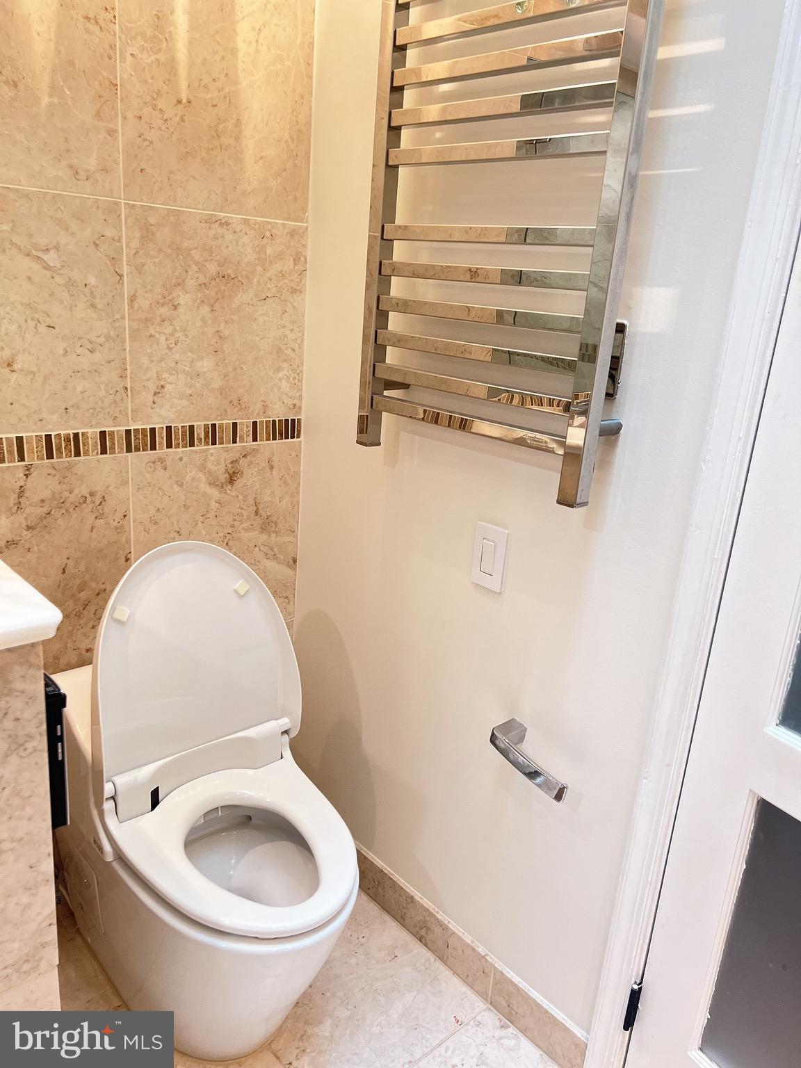 WILDWOOD HILLS - Residential Lease