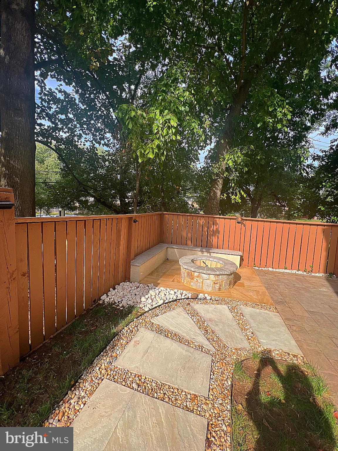 WILDWOOD HILLS - Residential Lease