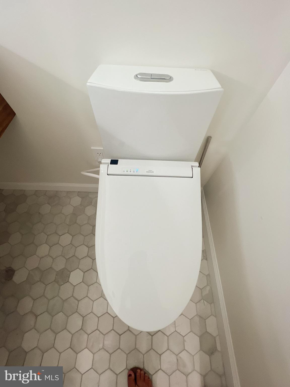 WILDWOOD HILLS - Residential Lease