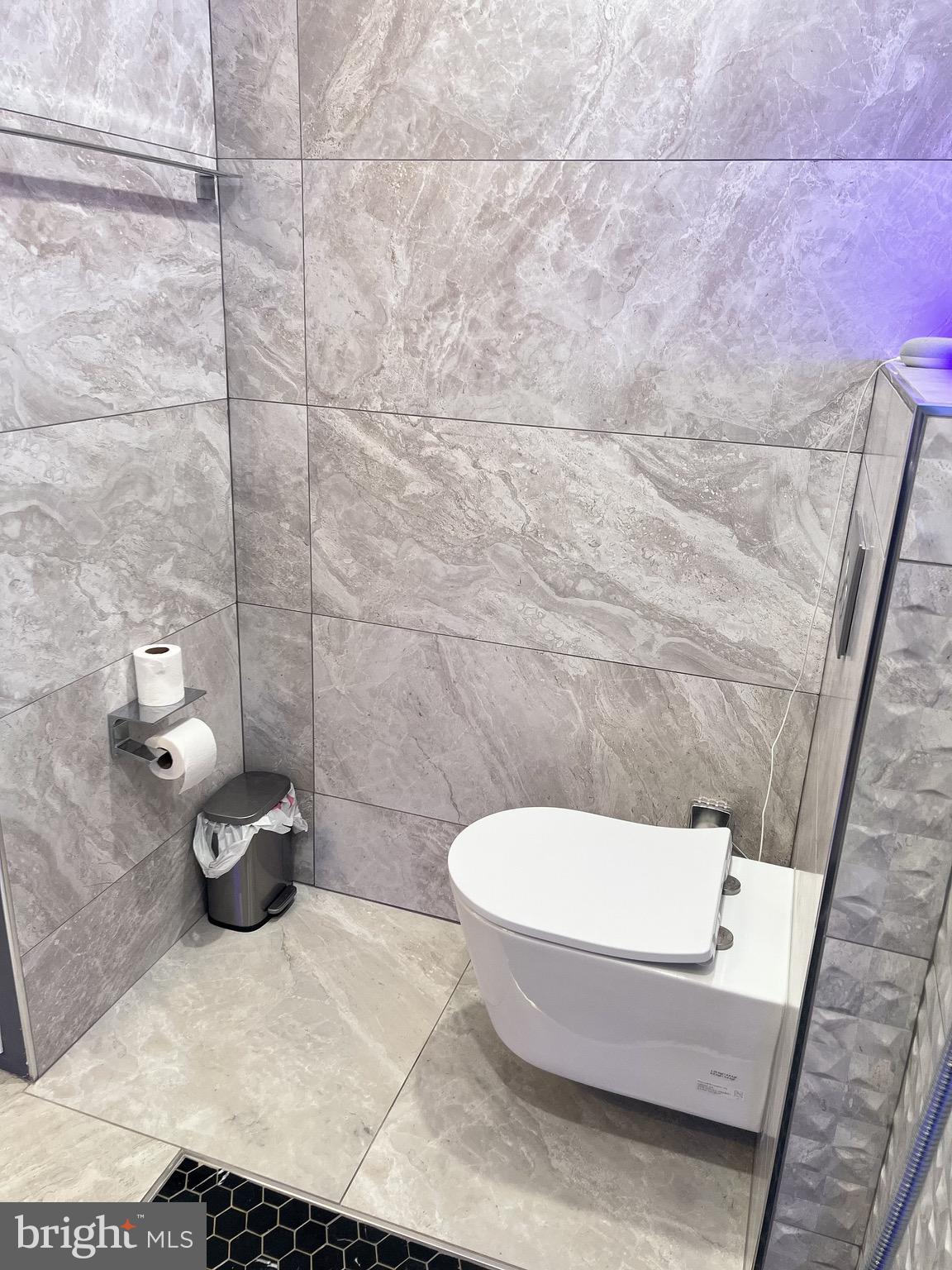 WILDWOOD HILLS - Residential Lease