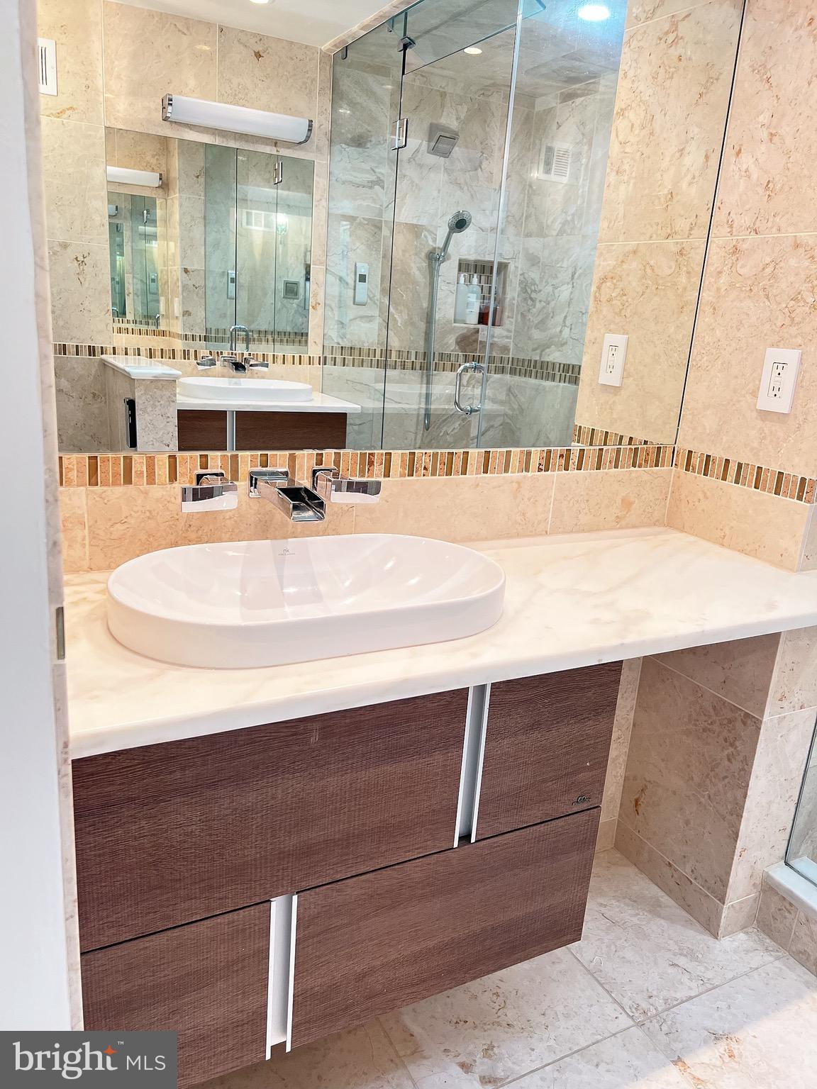 WILDWOOD HILLS - Residential Lease