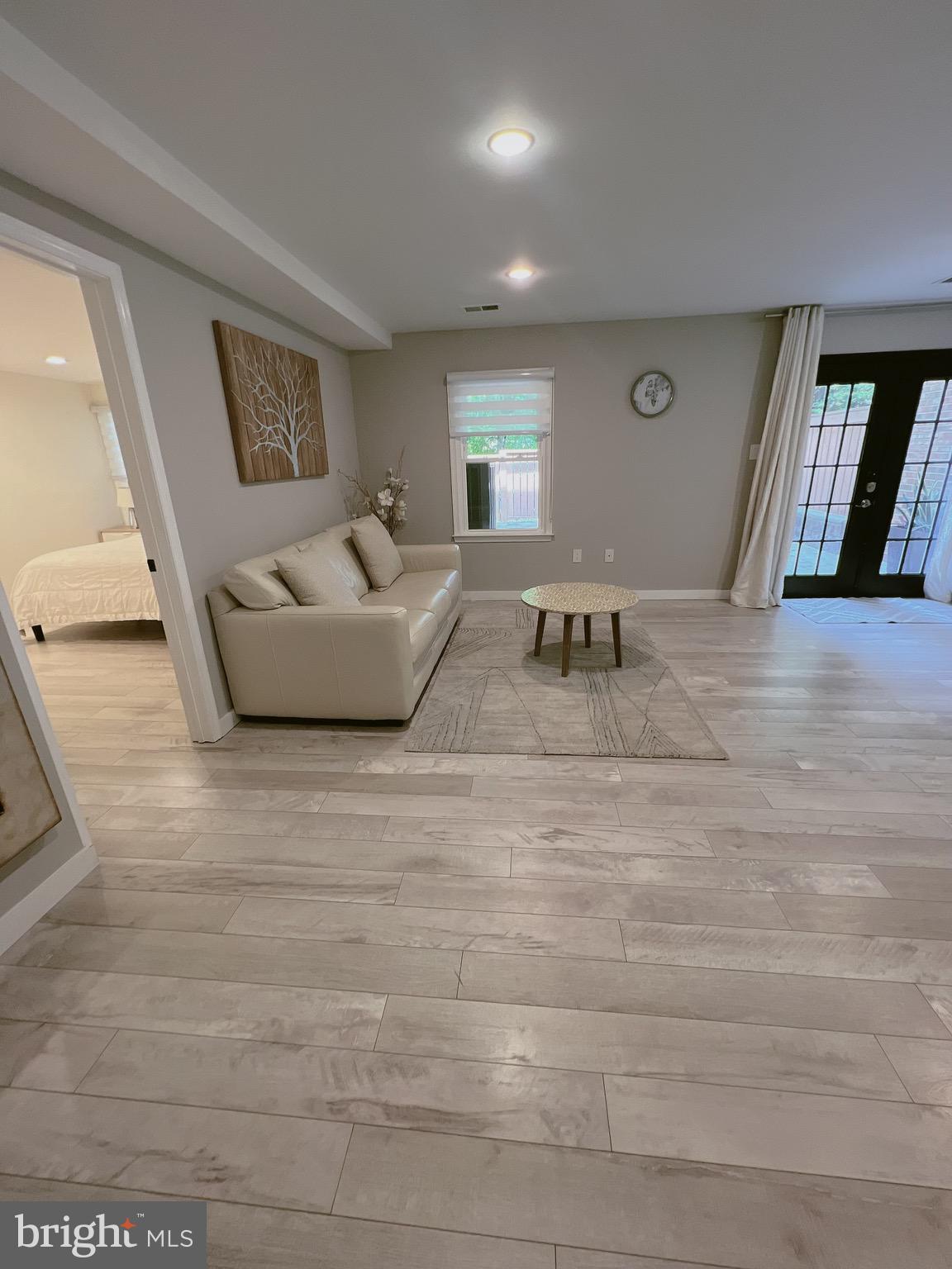 WILDWOOD HILLS - Residential Lease