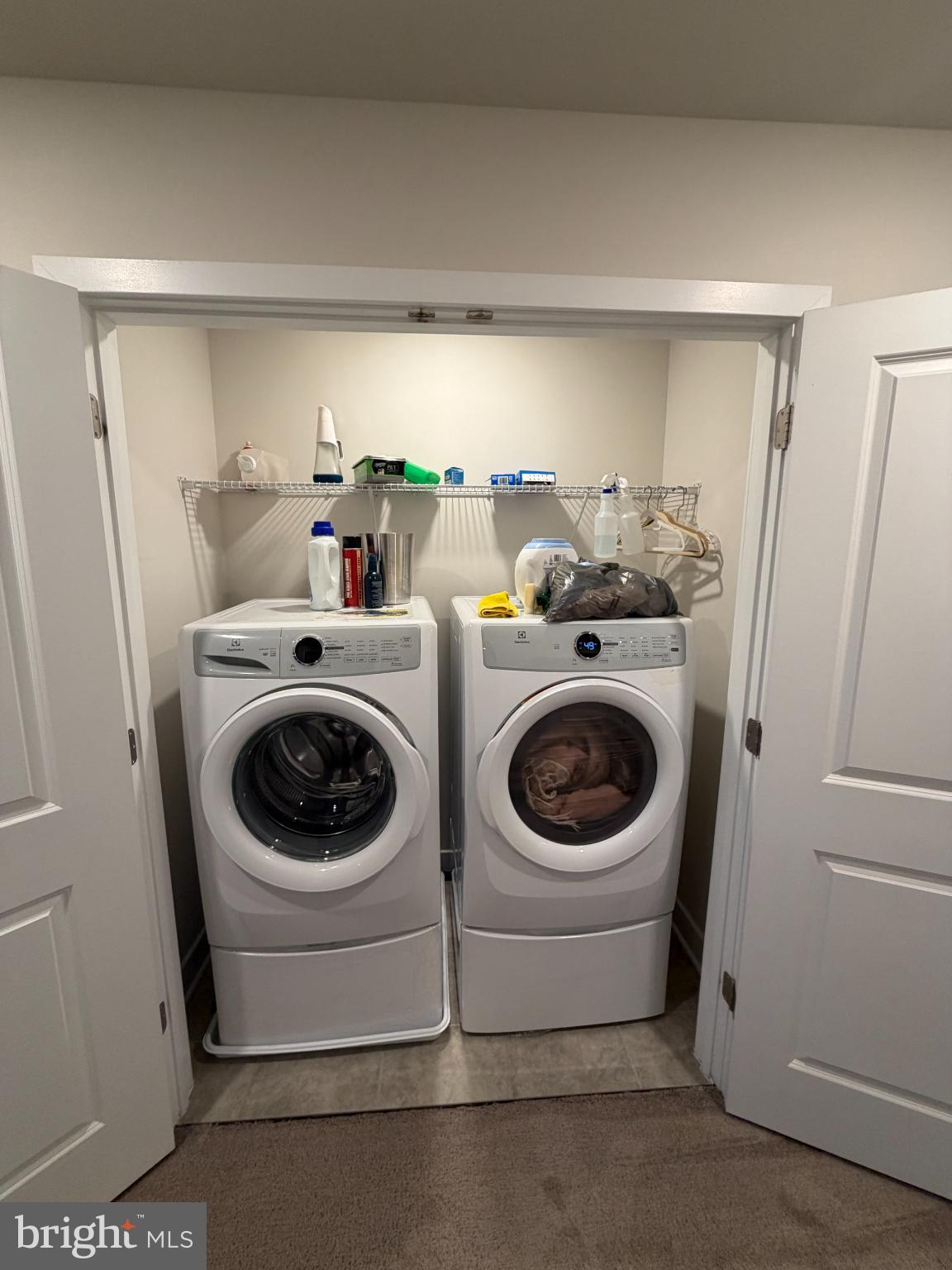 SEA OAKS VILLAGE - Residential