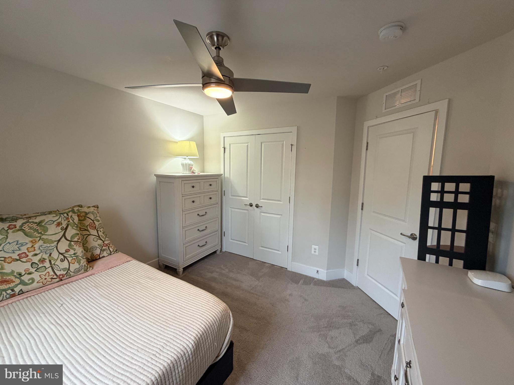 SEA OAKS VILLAGE - Residential