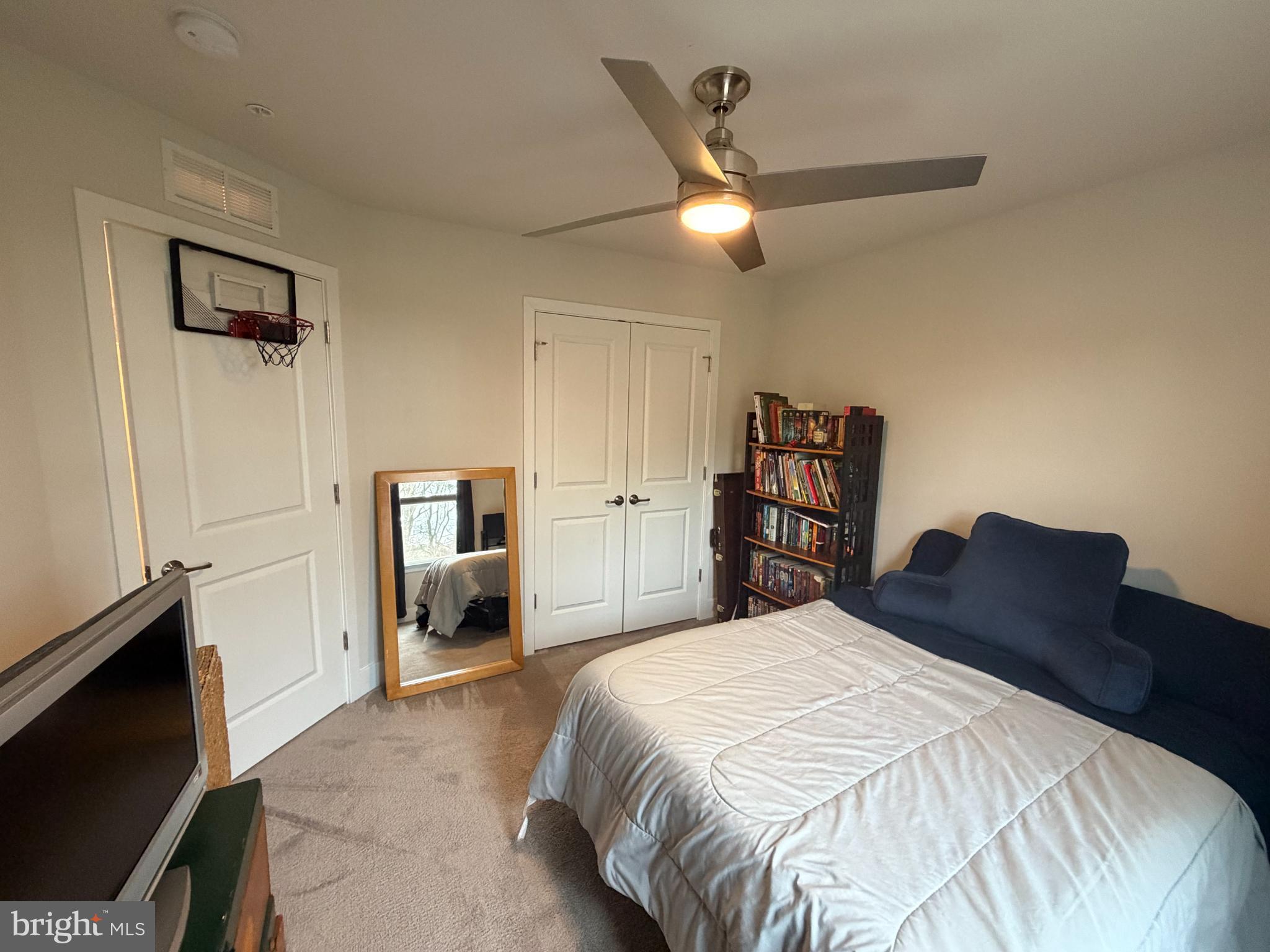 SEA OAKS VILLAGE - Residential