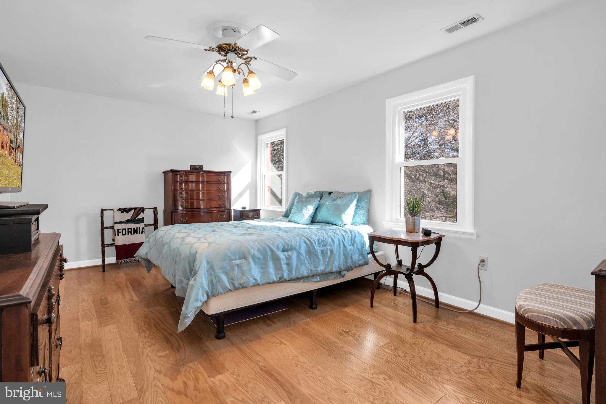 HAWTHORNE - Residential