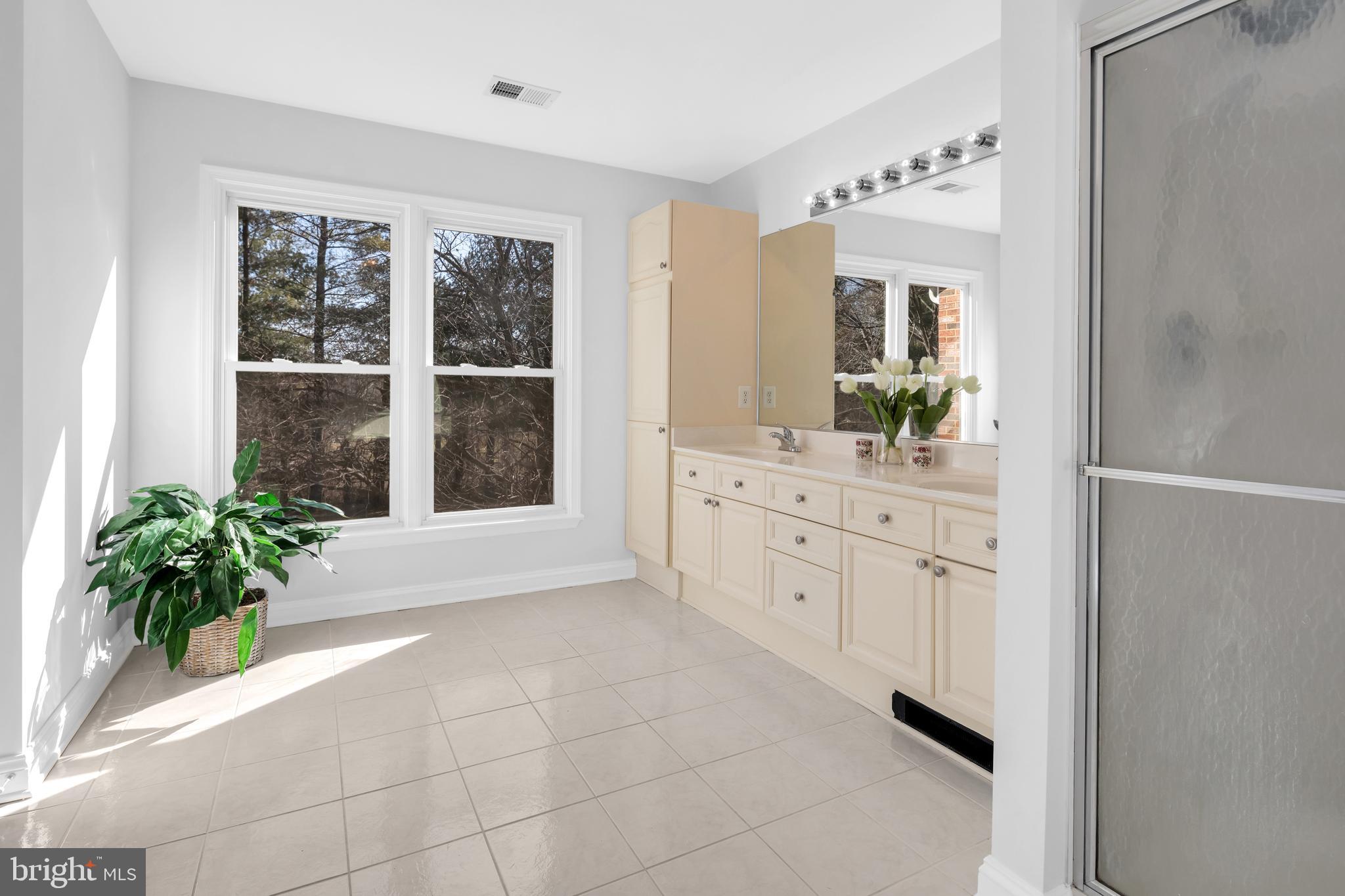 HAWTHORNE - Residential