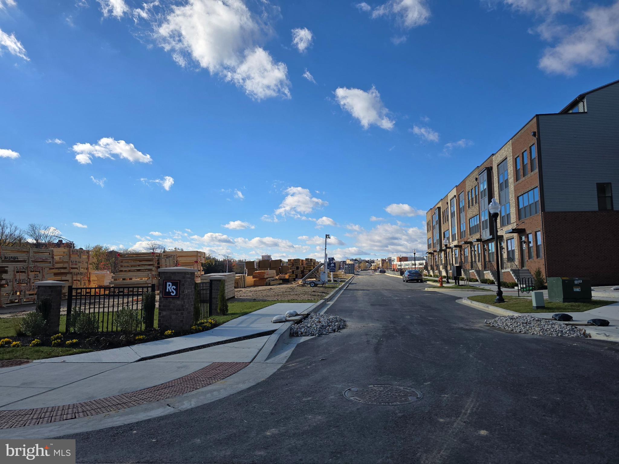 RESERVOIR HILL - Residential