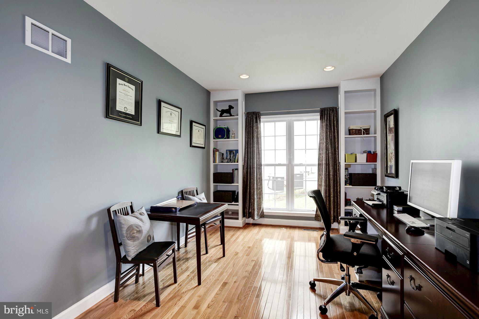 MAYFIELD TRACE - Residential