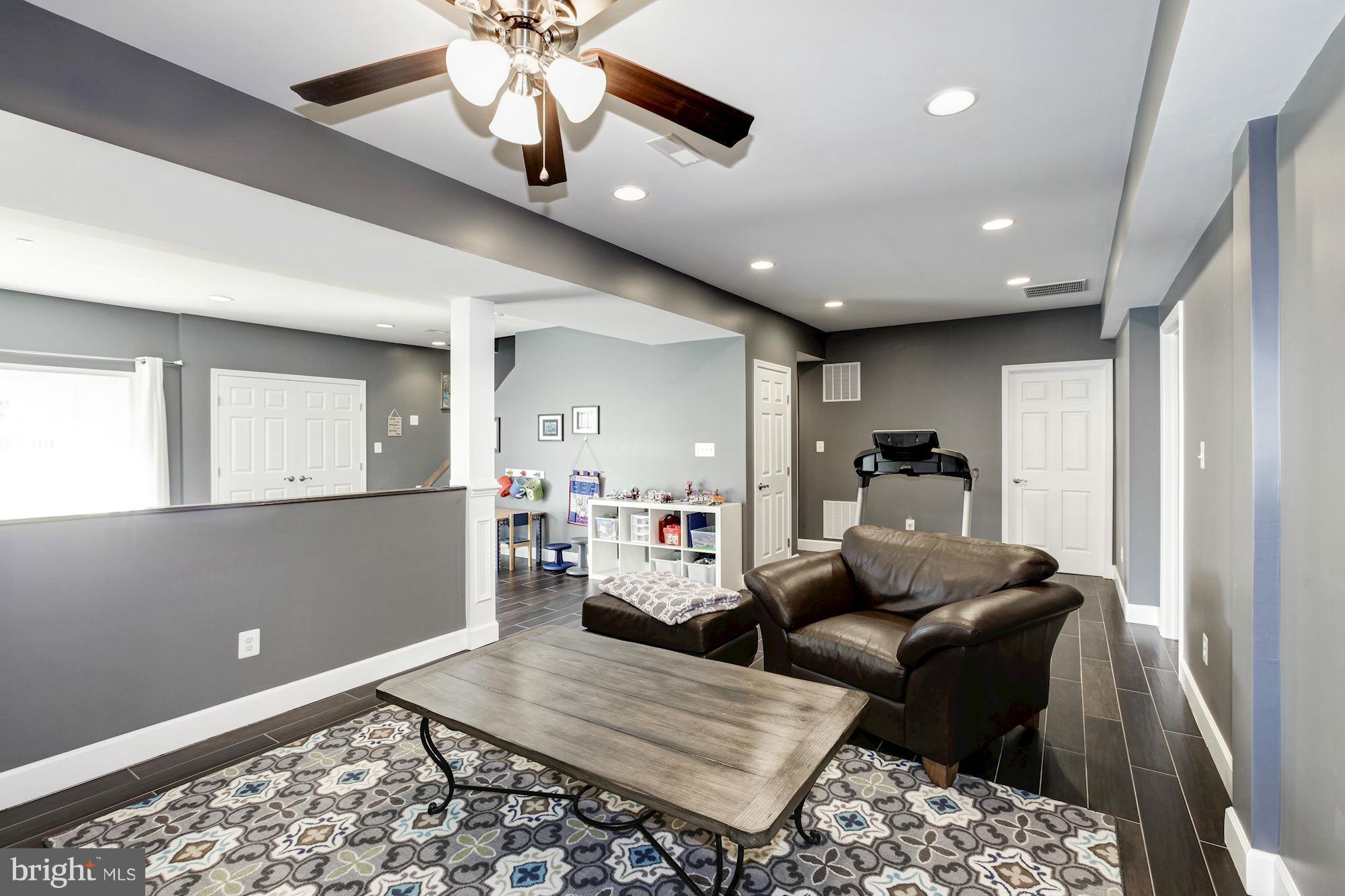 MAYFIELD TRACE - Residential
