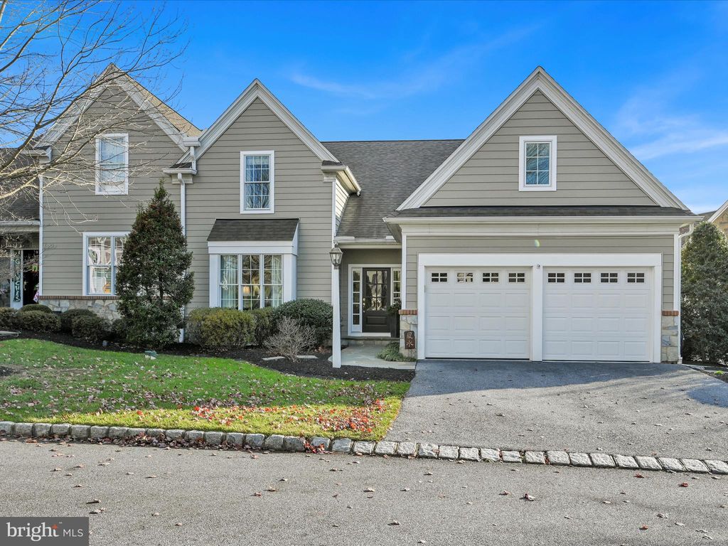 Photo of 131 Bank Barn Lane, Lancaster, PA 17602 (MLS # PALA2044160)