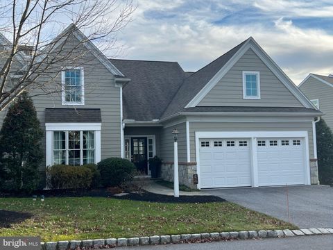 Photo of 131 Bank Barn Lane, Lancaster, PA 17602 (MLS # PALA2044160)