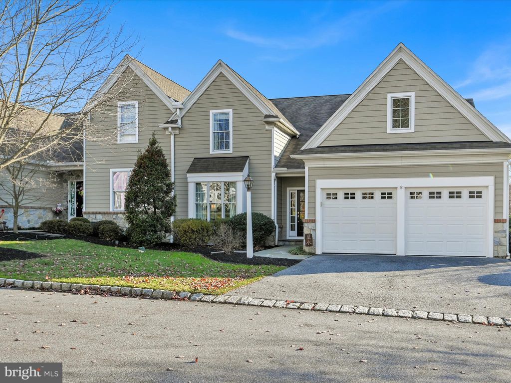 Photo of 131 Bank Barn Lane, Lancaster, PA 17602 (MLS # PALA2044160)