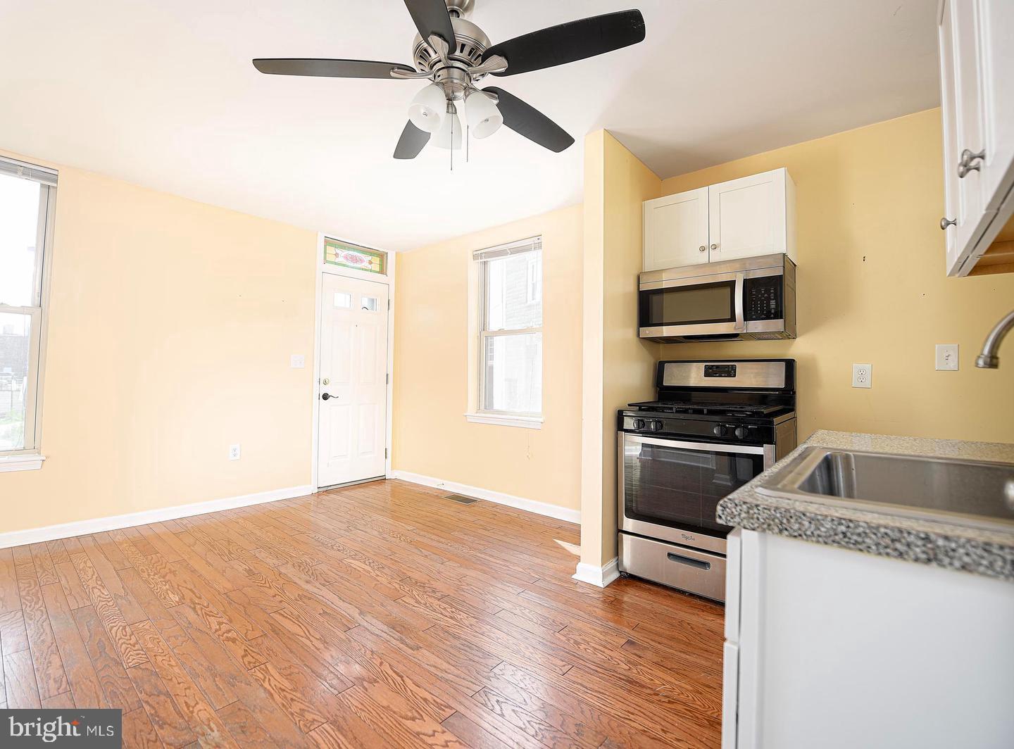 LITTLE ITALY - Residential Lease