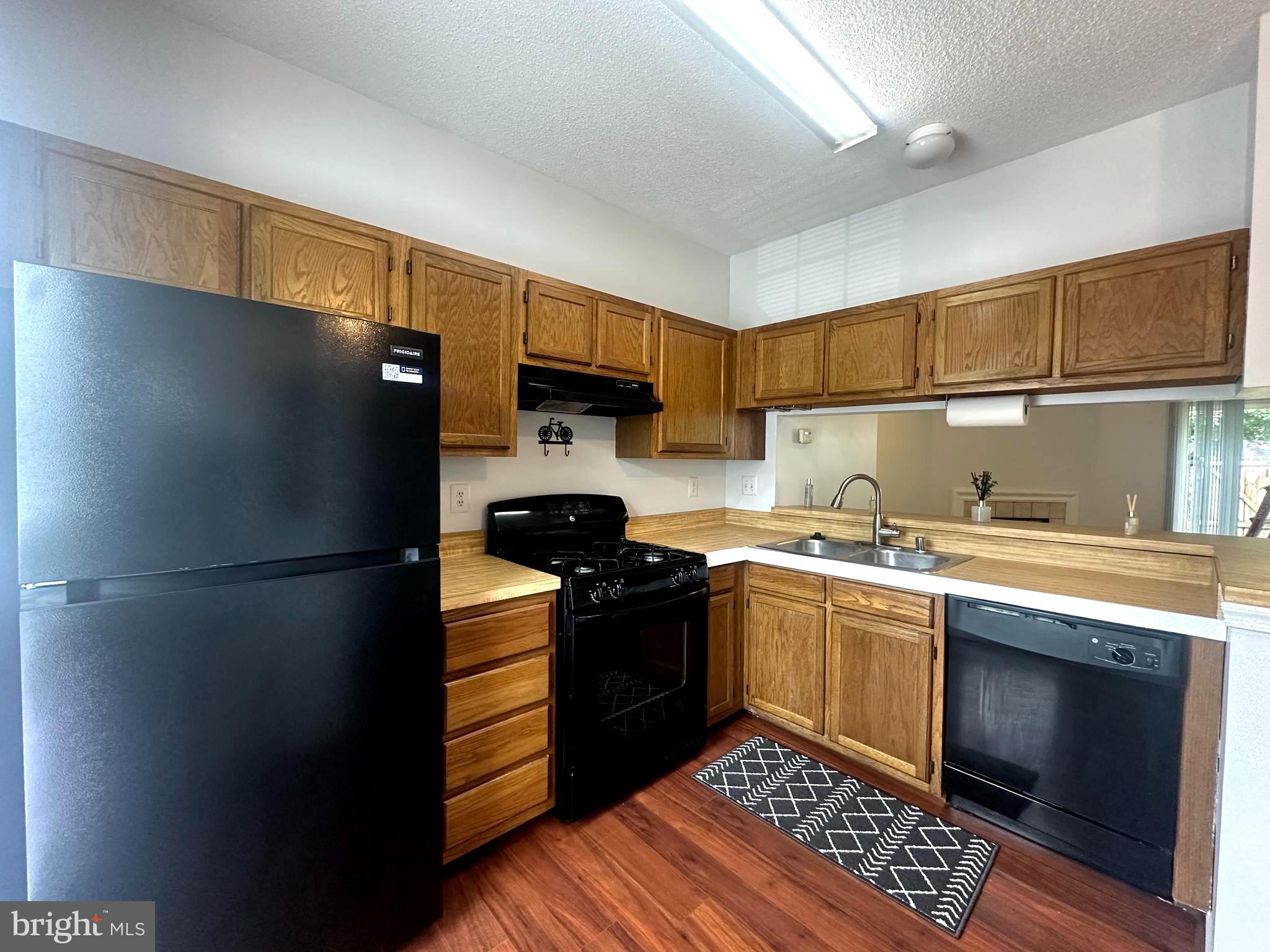 7223 PARSONS COURT