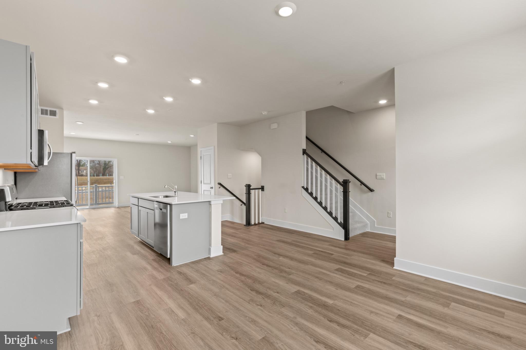 WATERMARK AT WESTPHALIA TOWN CENTER - Residential