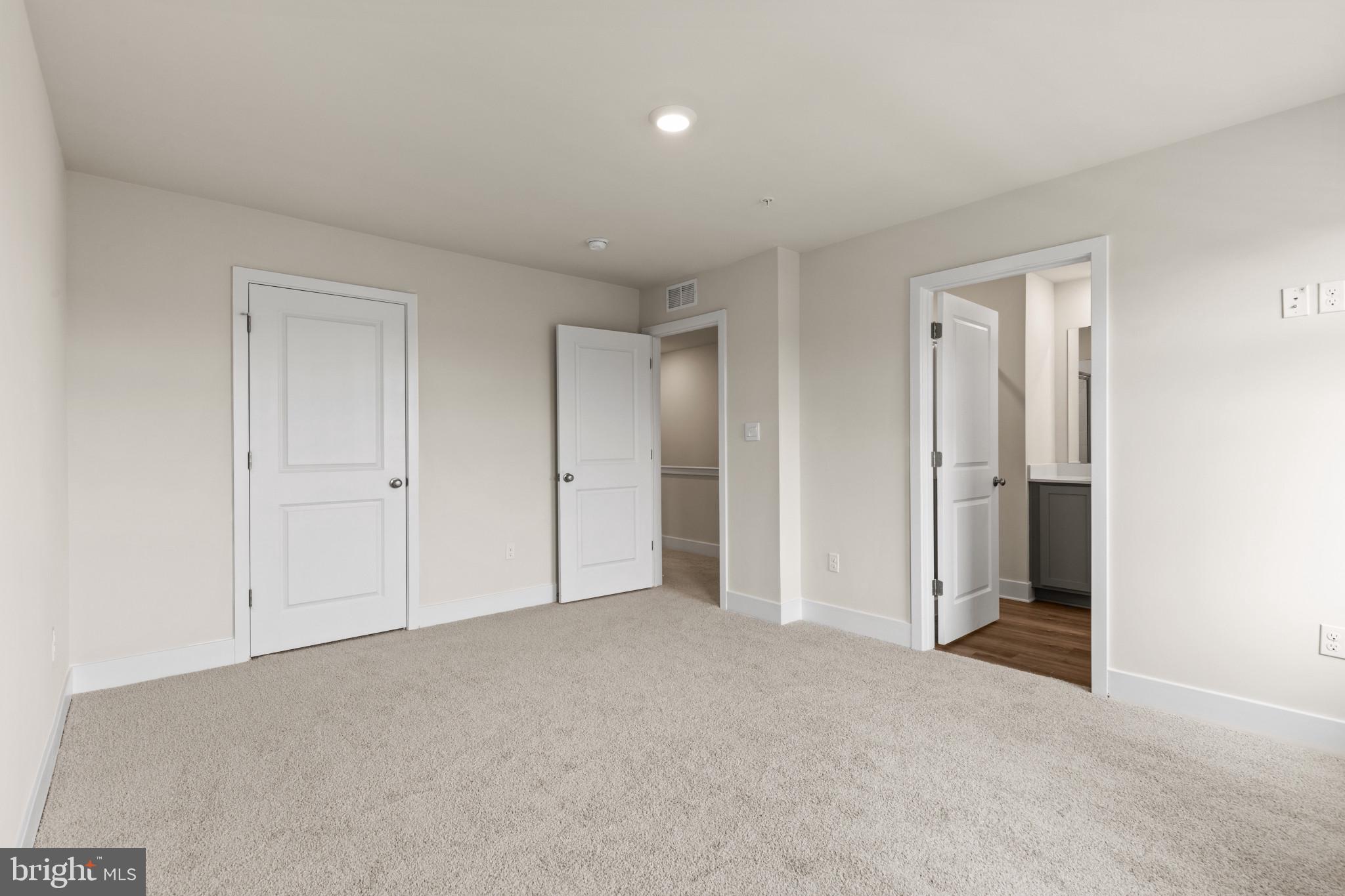 WATERMARK AT WESTPHALIA TOWN CENTER - Residential