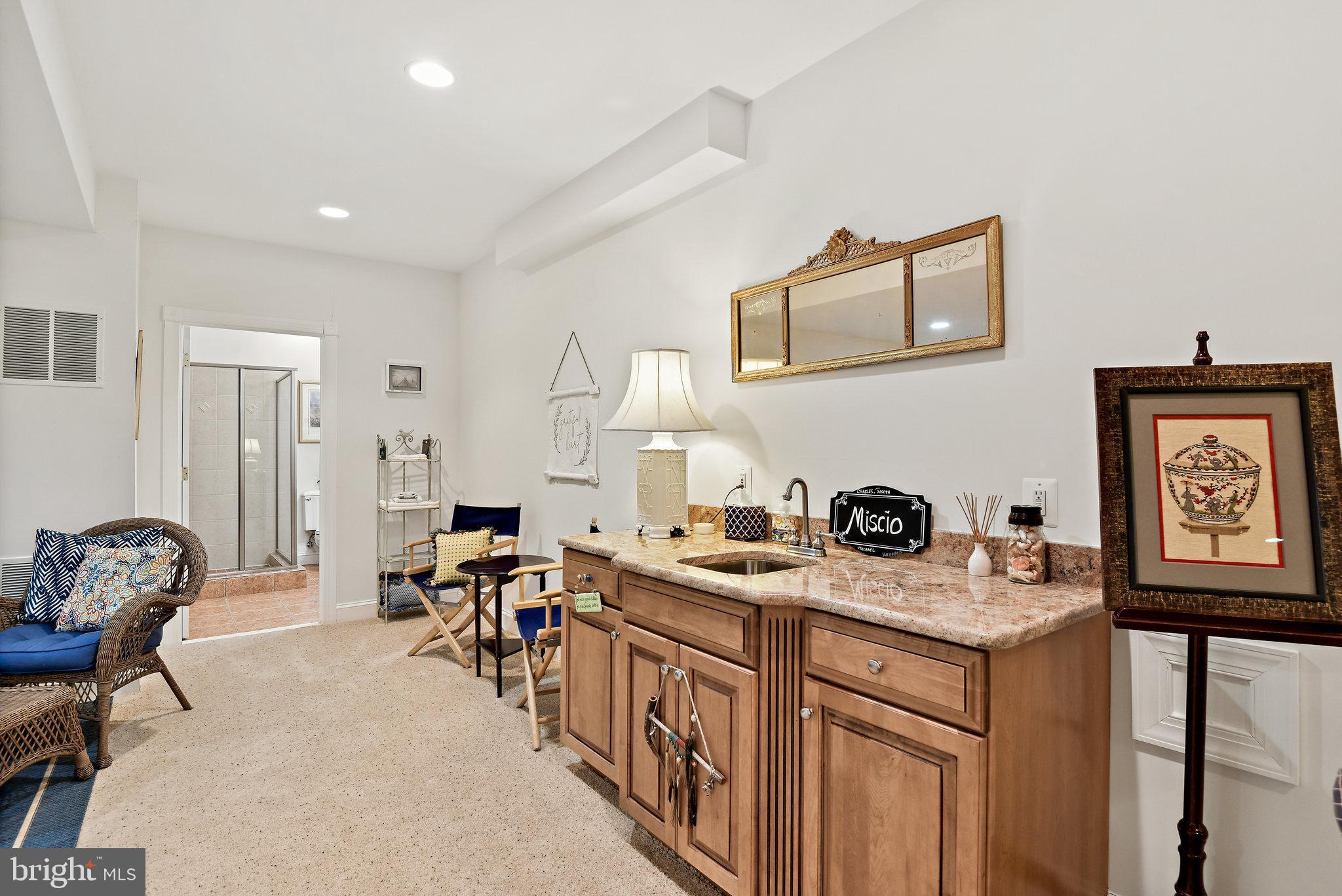 BELMONT COUNTRY CLUB - Residential