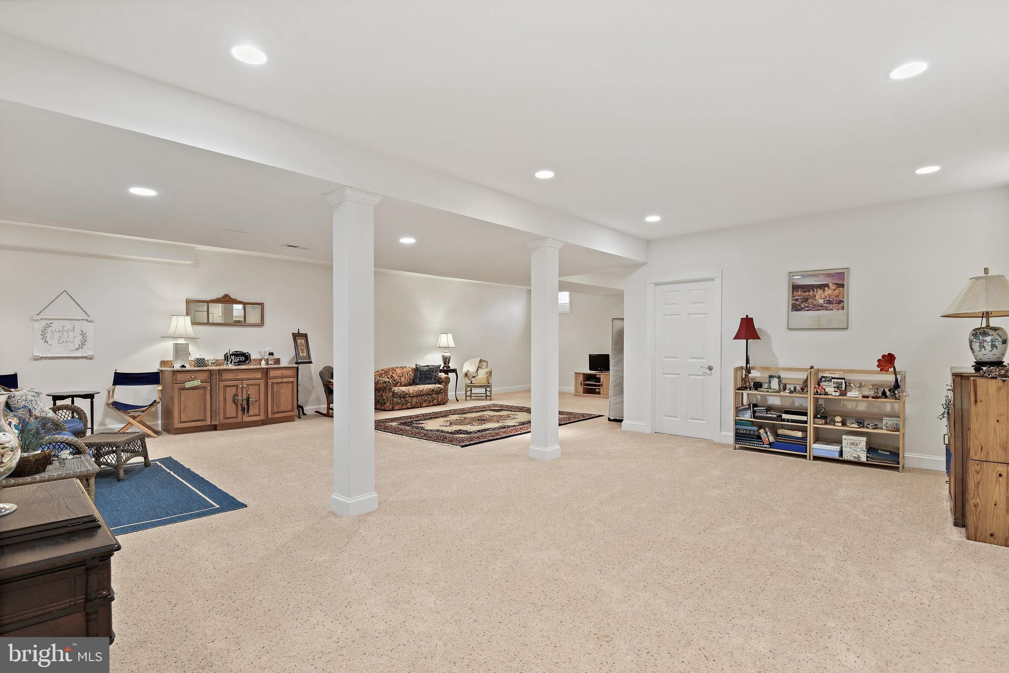 BELMONT COUNTRY CLUB - Residential