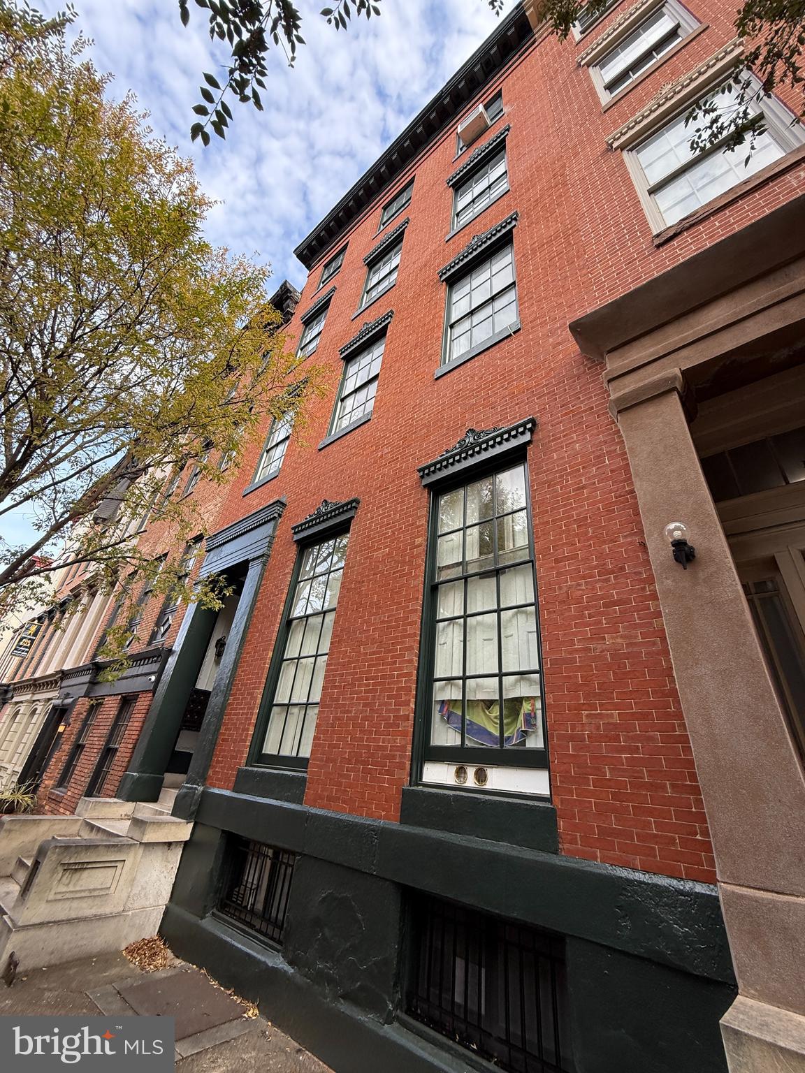 709 SAINT PAUL STREET