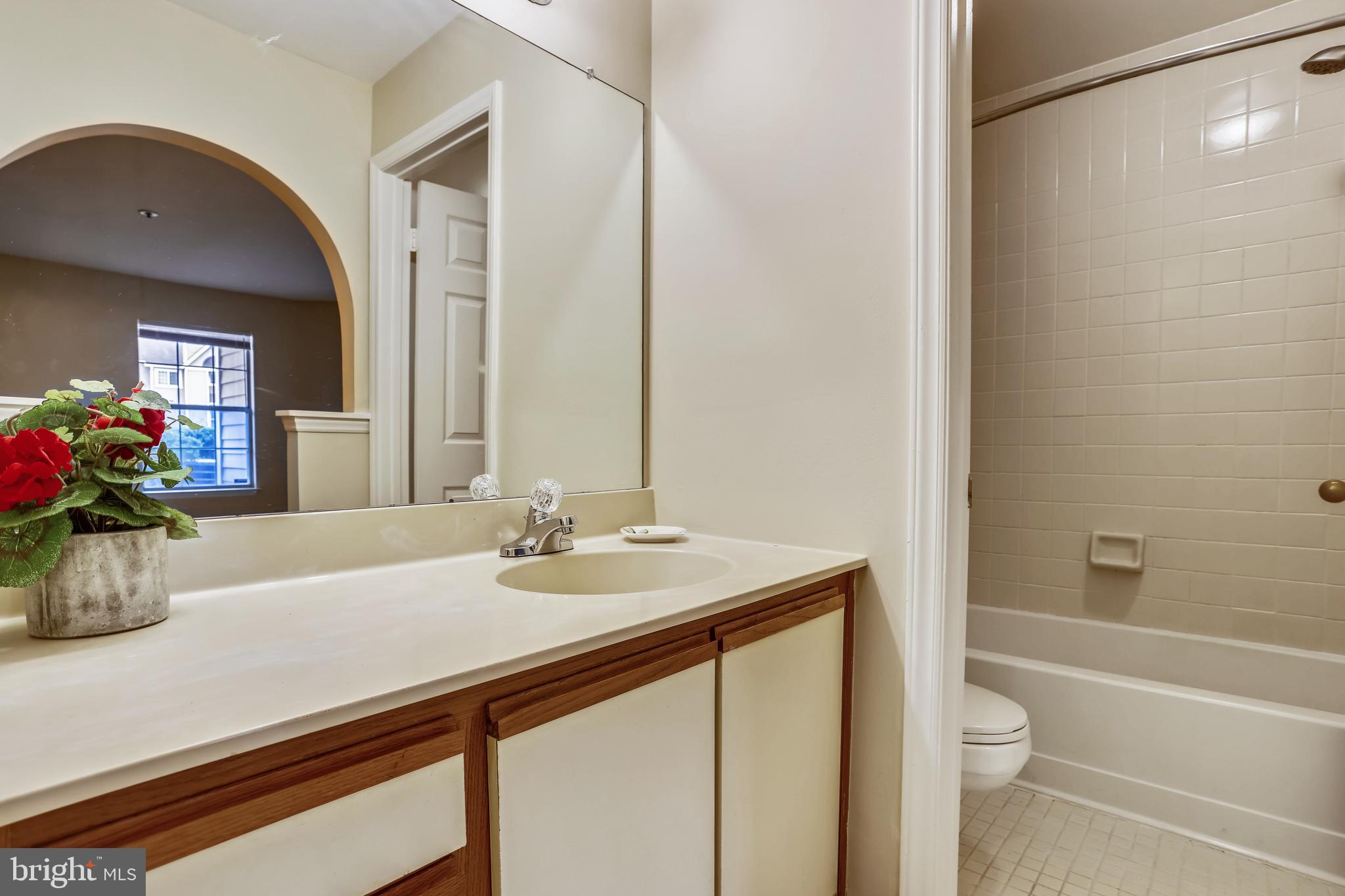 GABLES OF TUCKERMAN - Residential Lease