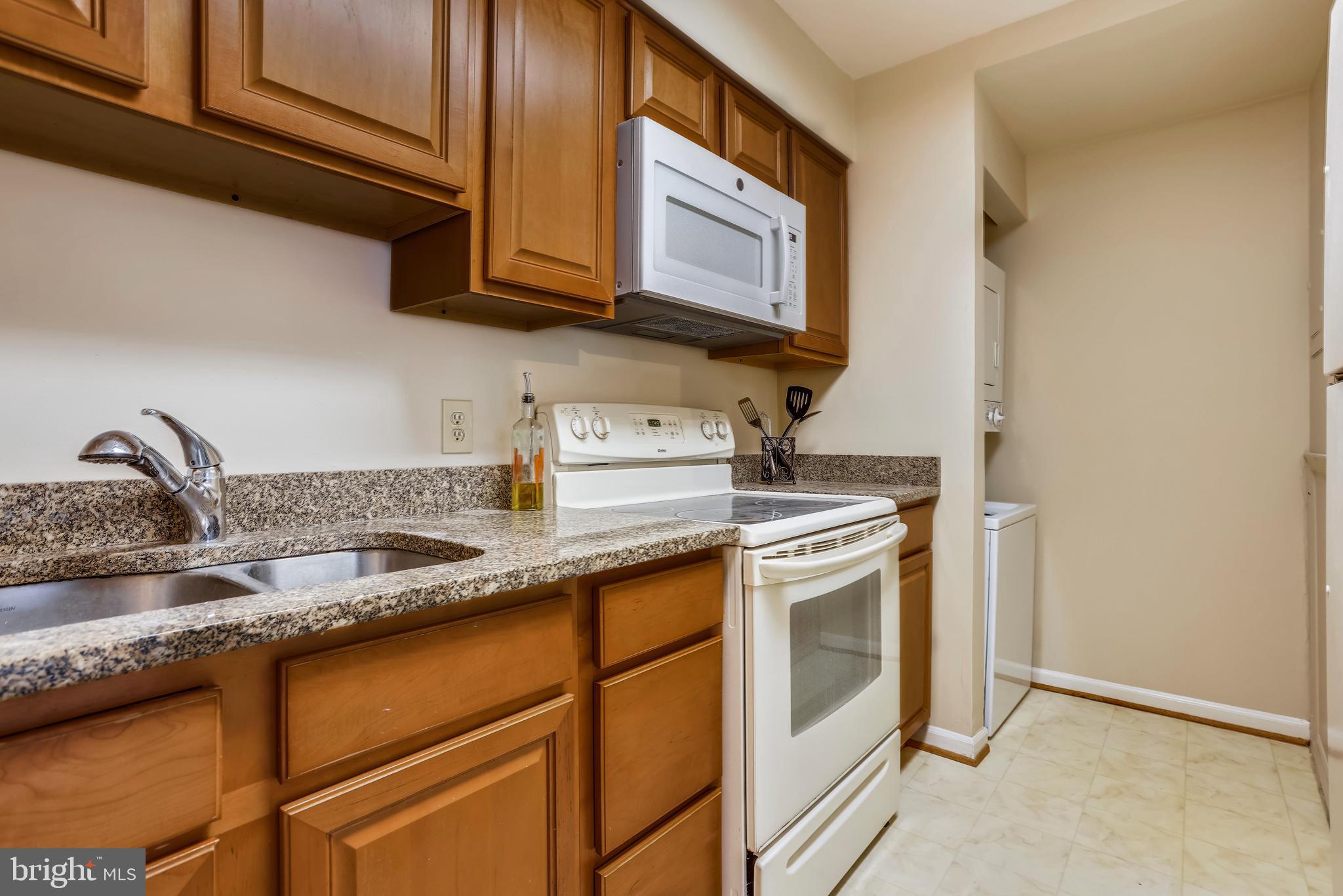 GABLES OF TUCKERMAN - Residential Lease