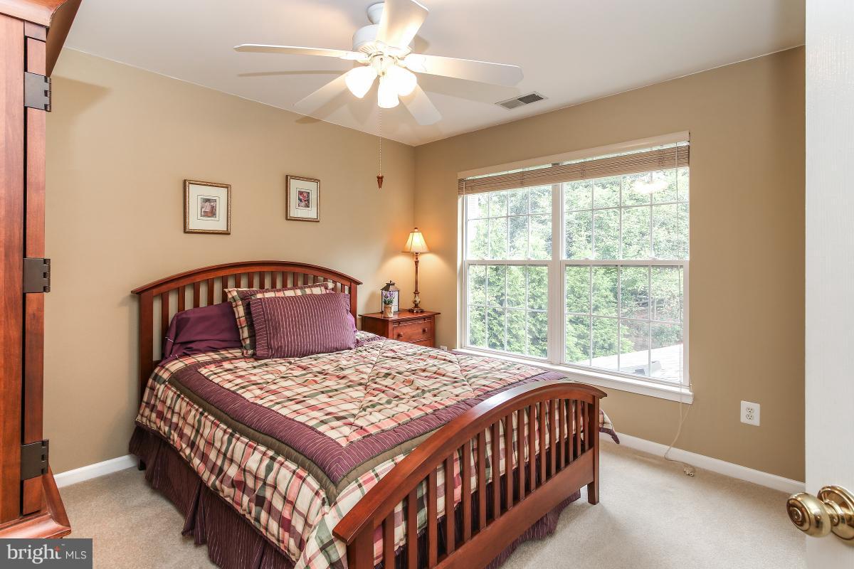 POTOMAC LAKES - Residential