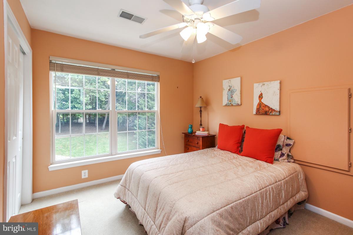 POTOMAC LAKES - Residential