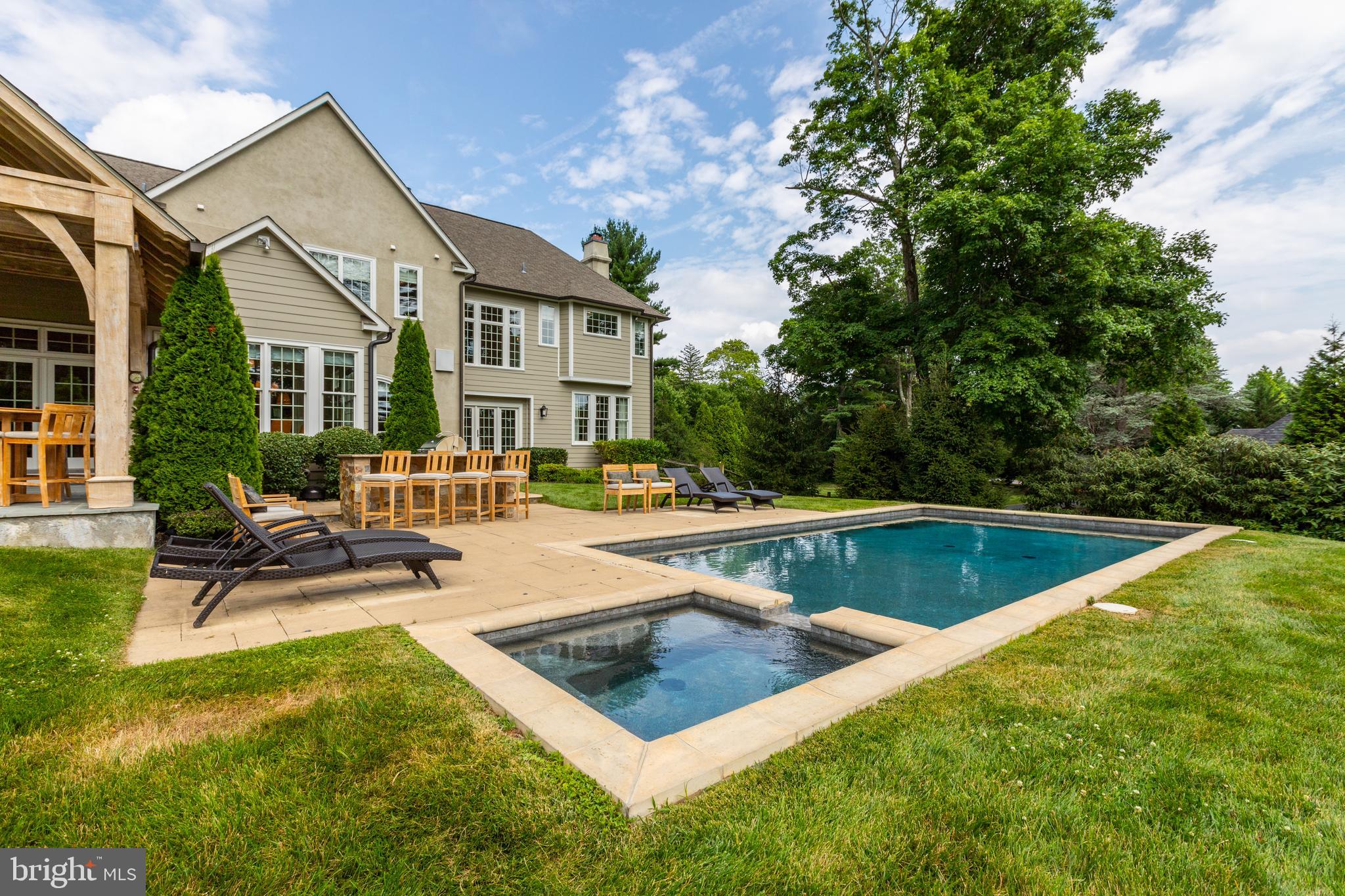 ASHWOOD HALL - Residential