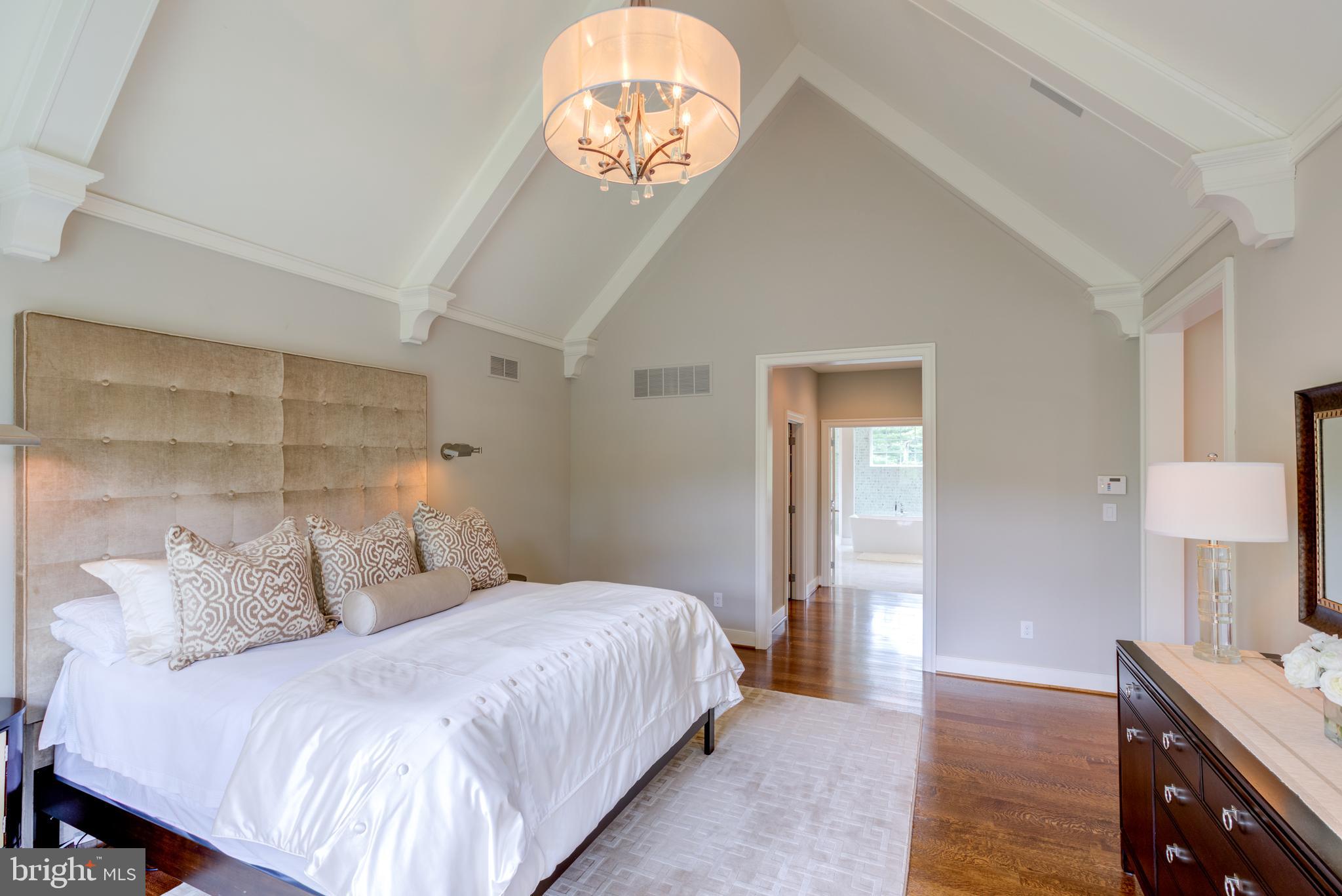 ASHWOOD HALL - Residential