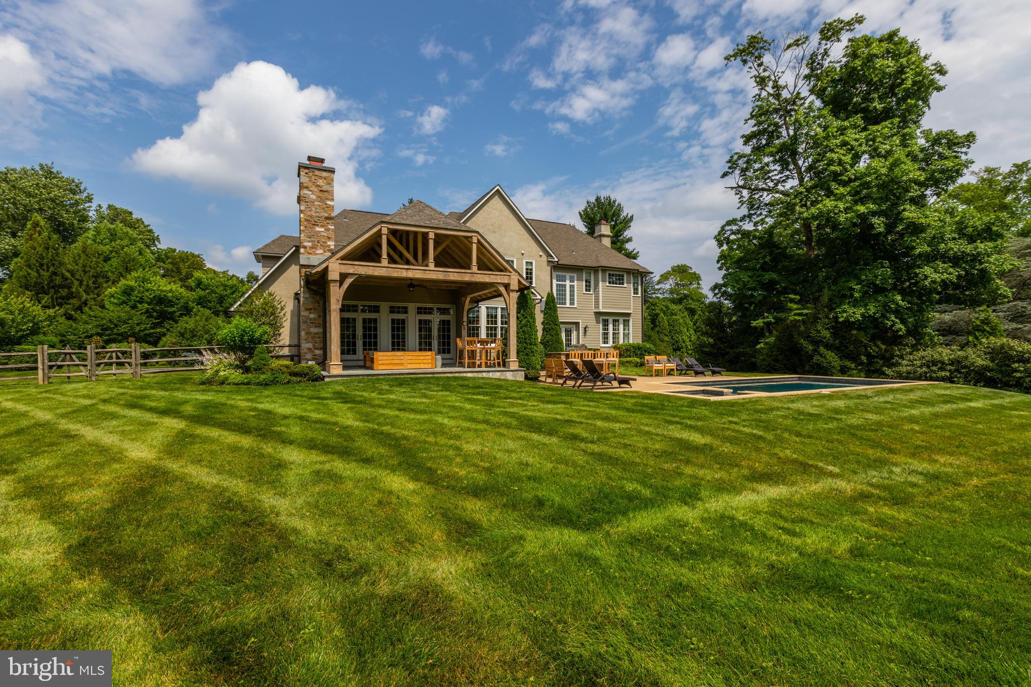 ASHWOOD HALL - Residential