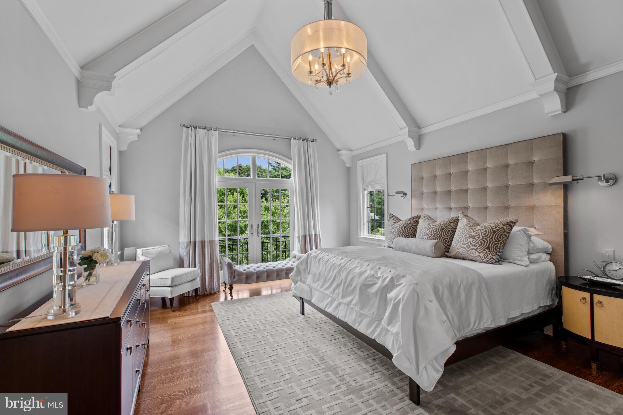 ASHWOOD HALL - Residential