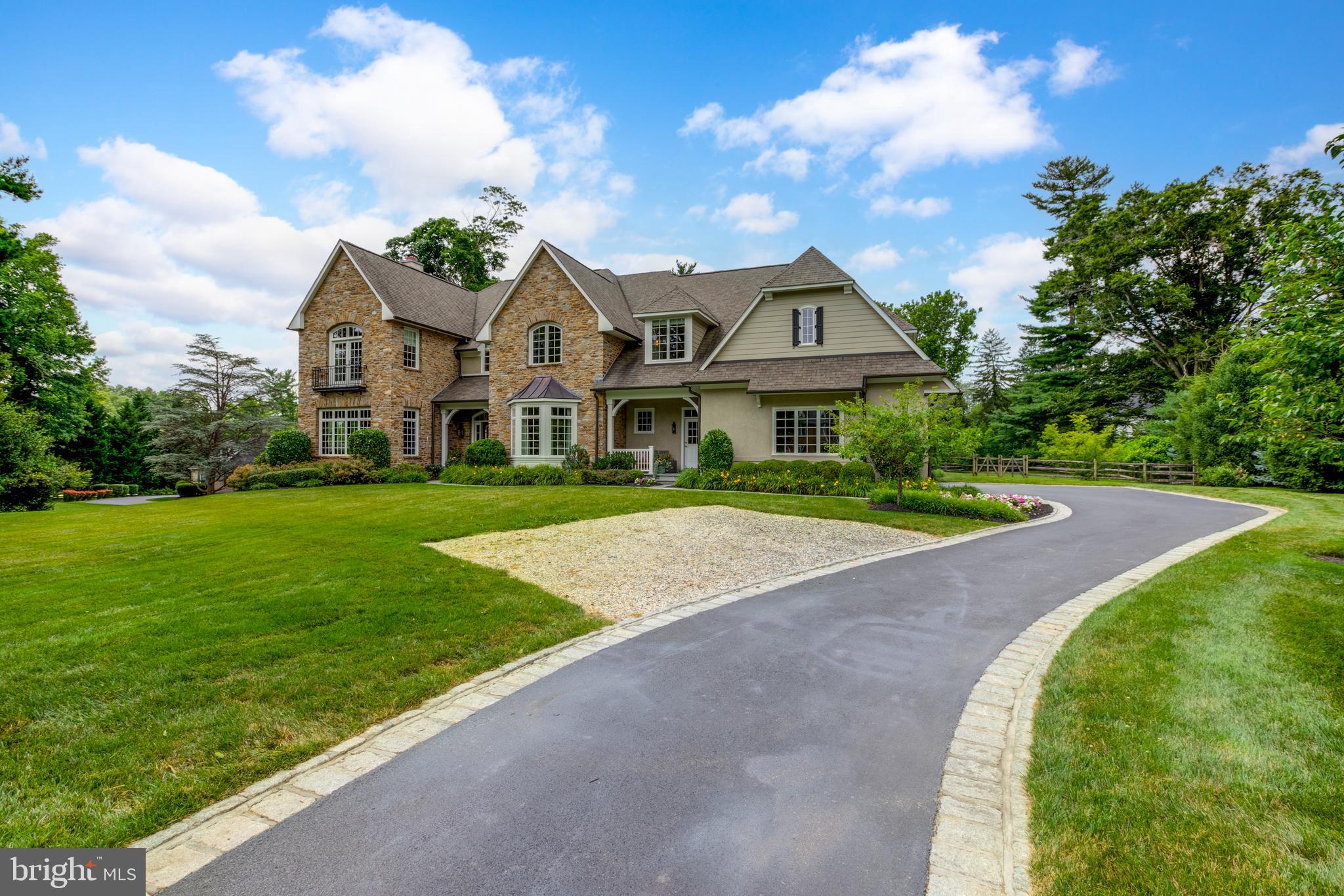 ASHWOOD HALL - Residential