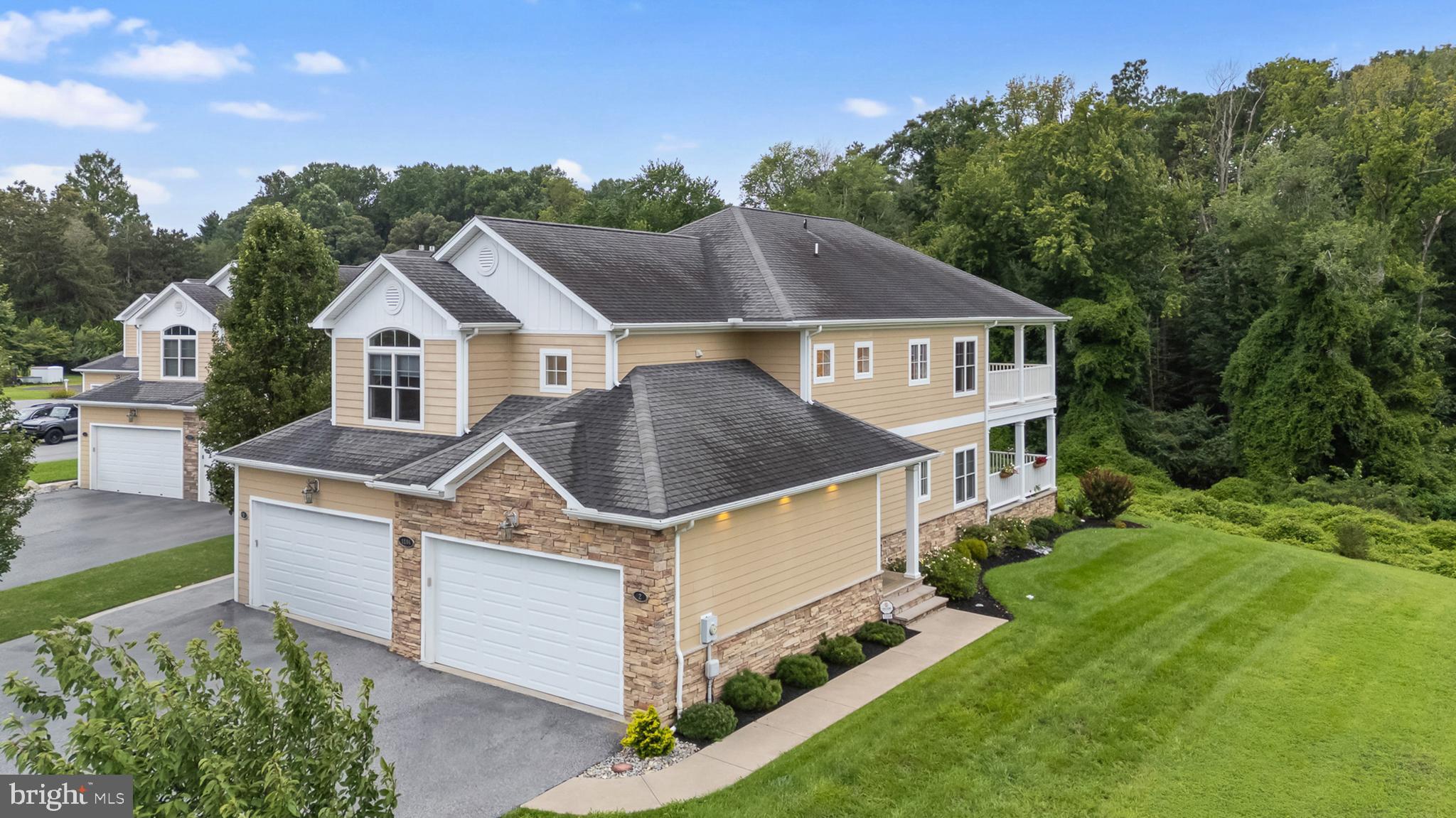 1194 DEATS DRIVE