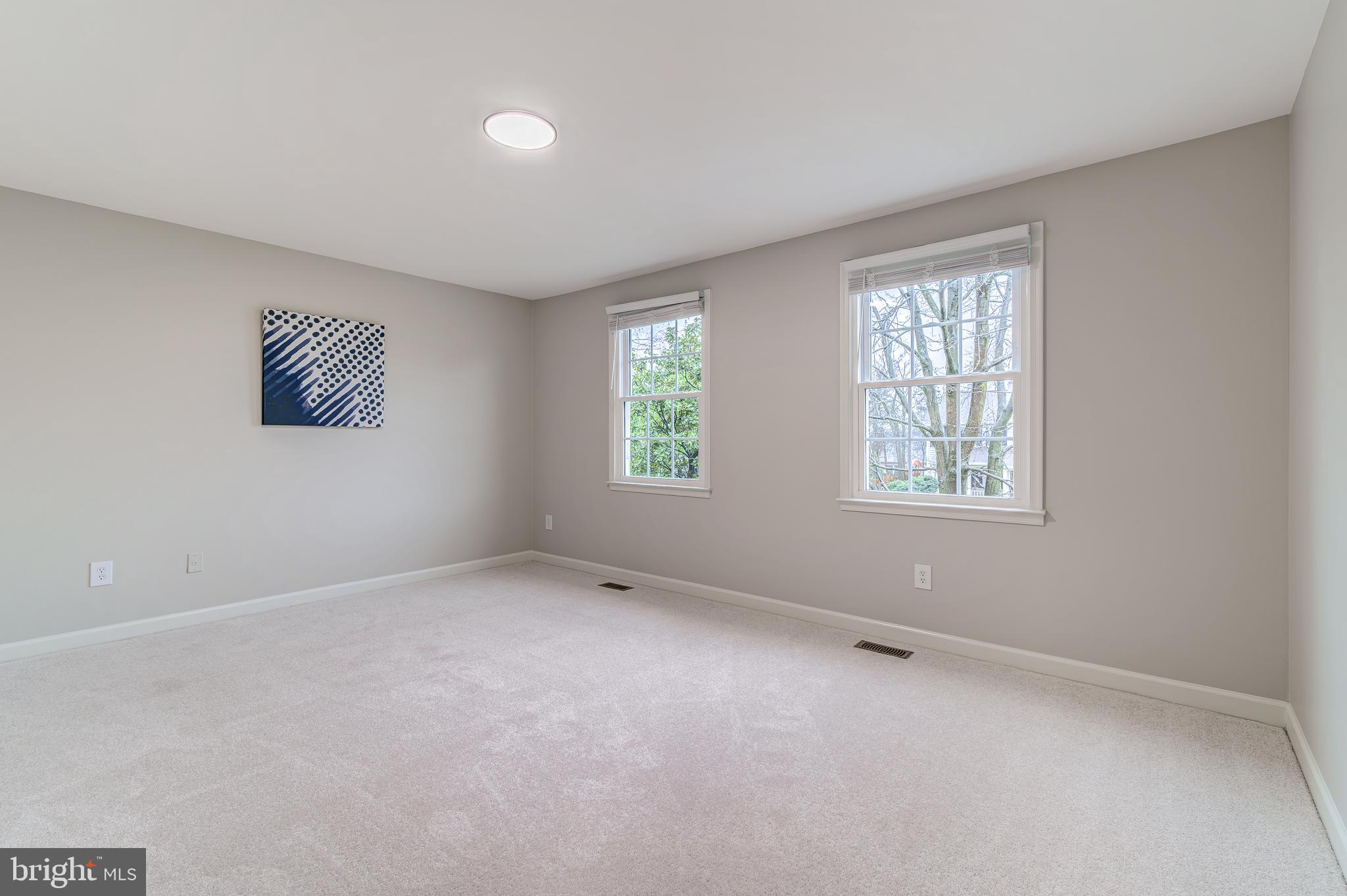 ASHBURN FARM - Residential