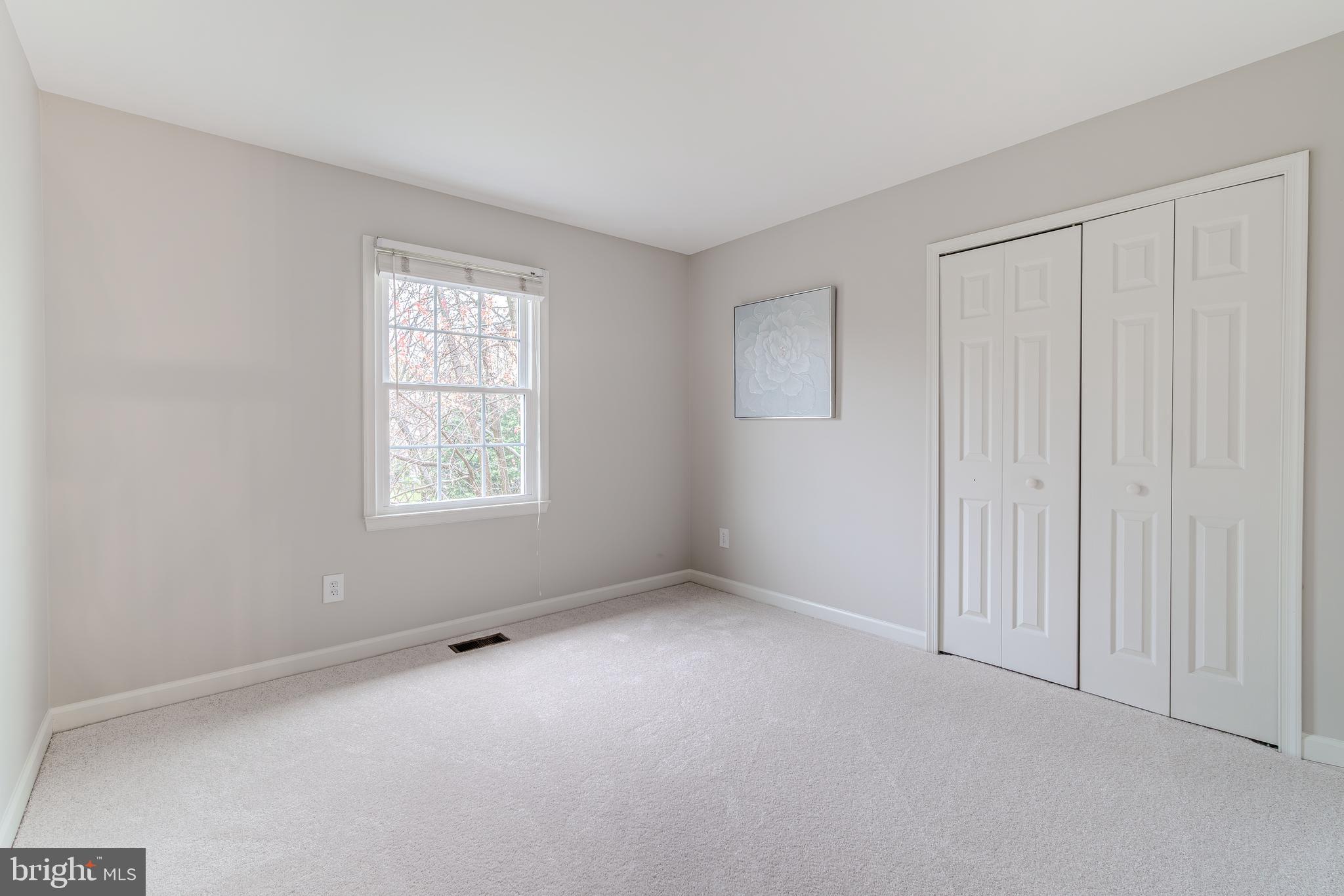 ASHBURN FARM - Residential