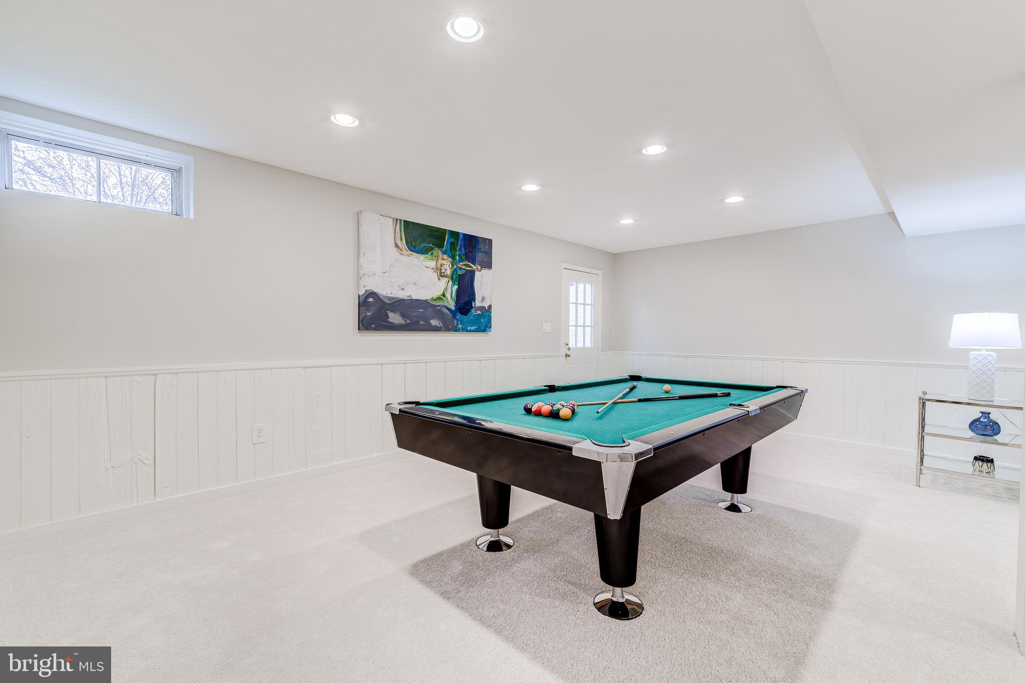 ASHBURN FARM - Residential