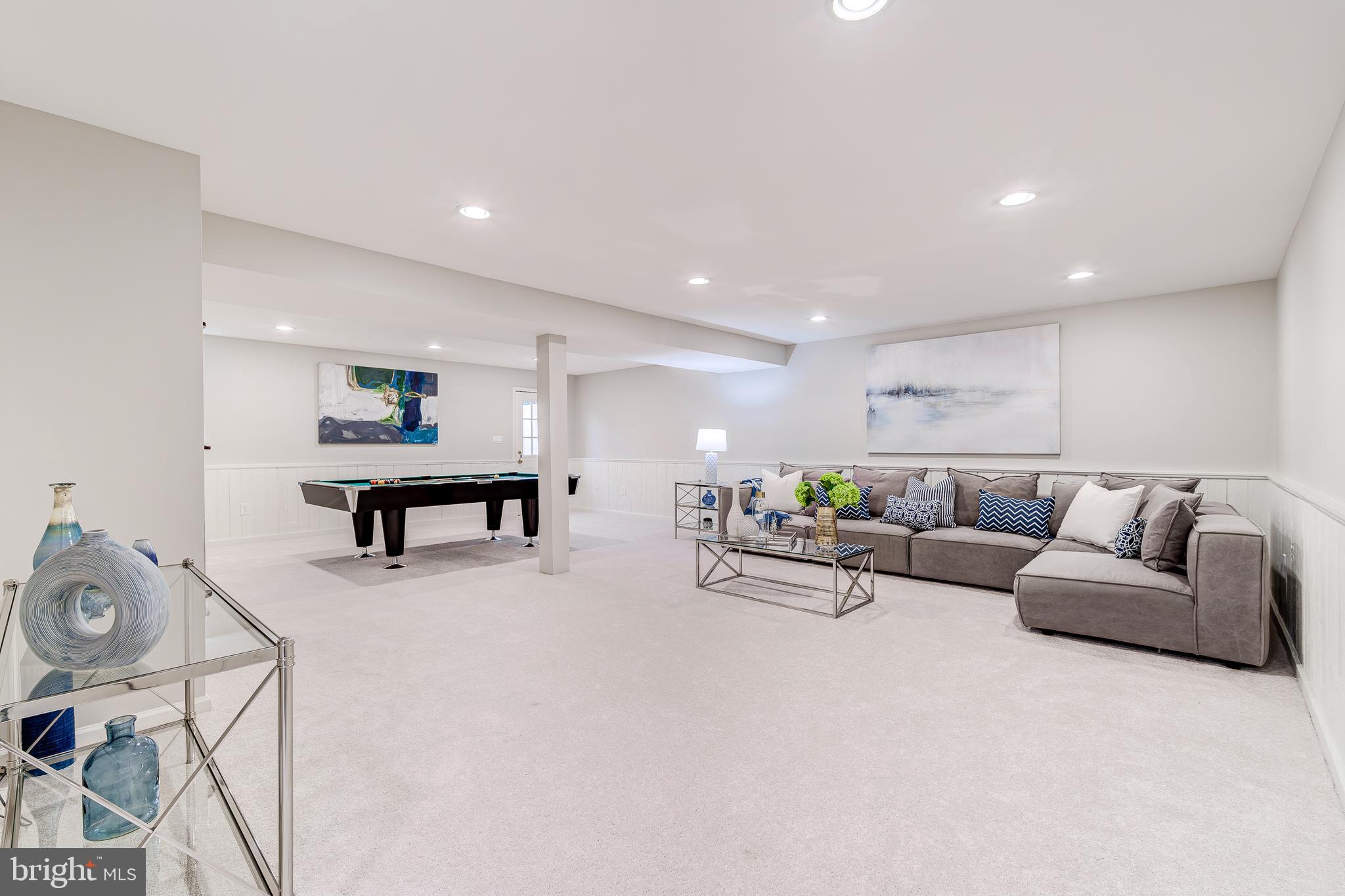 ASHBURN FARM - Residential