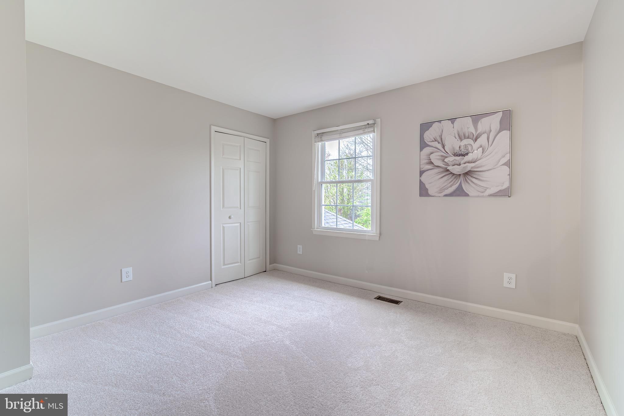 ASHBURN FARM - Residential