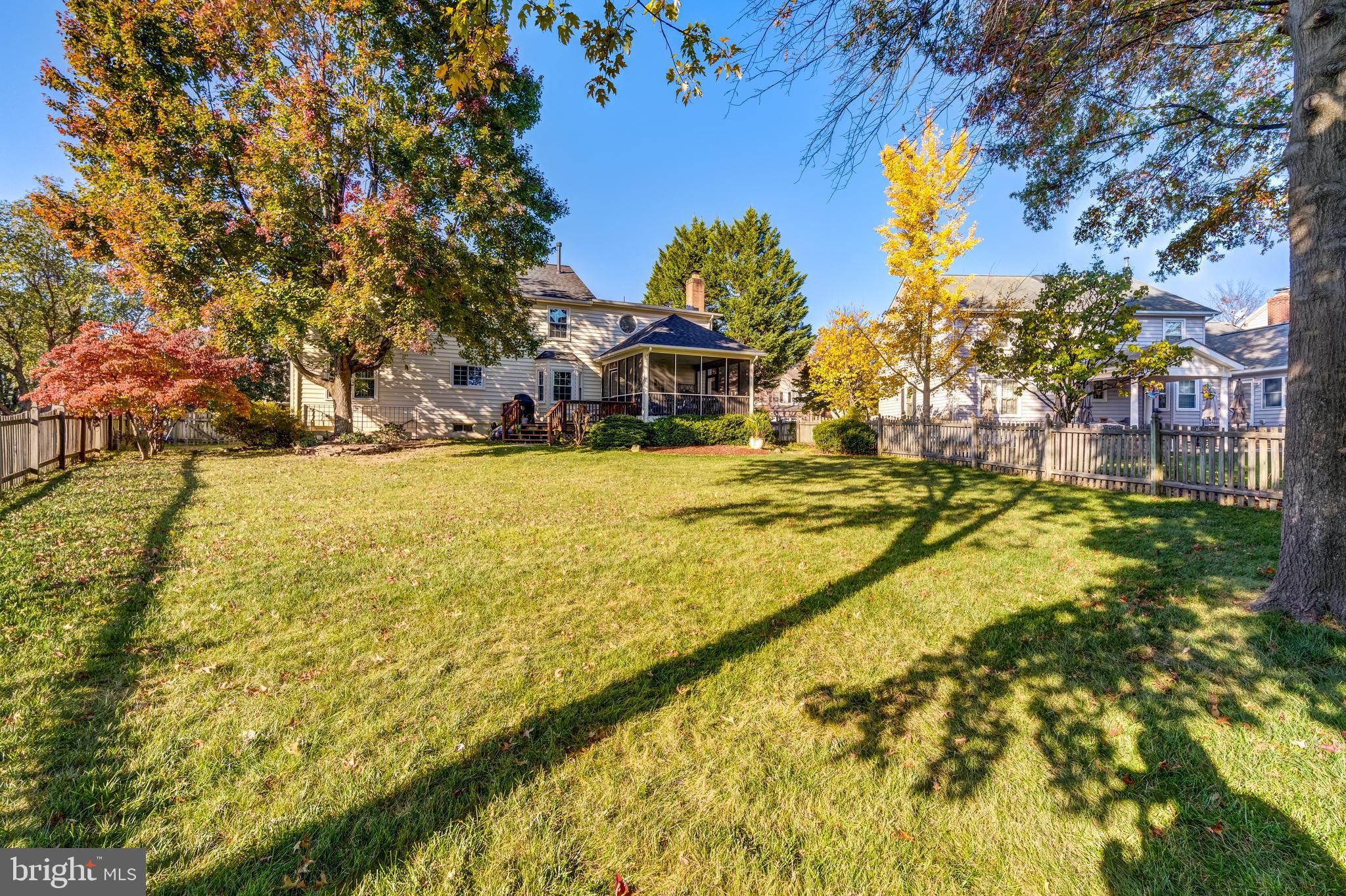 ASHBURN FARM - Residential