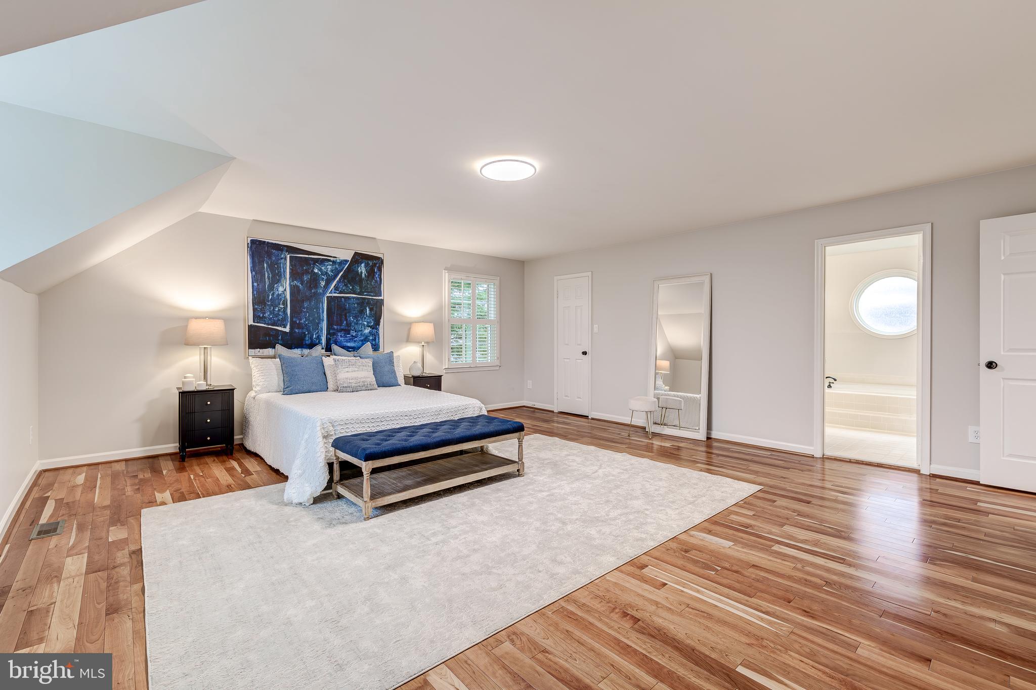 ASHBURN FARM - Residential