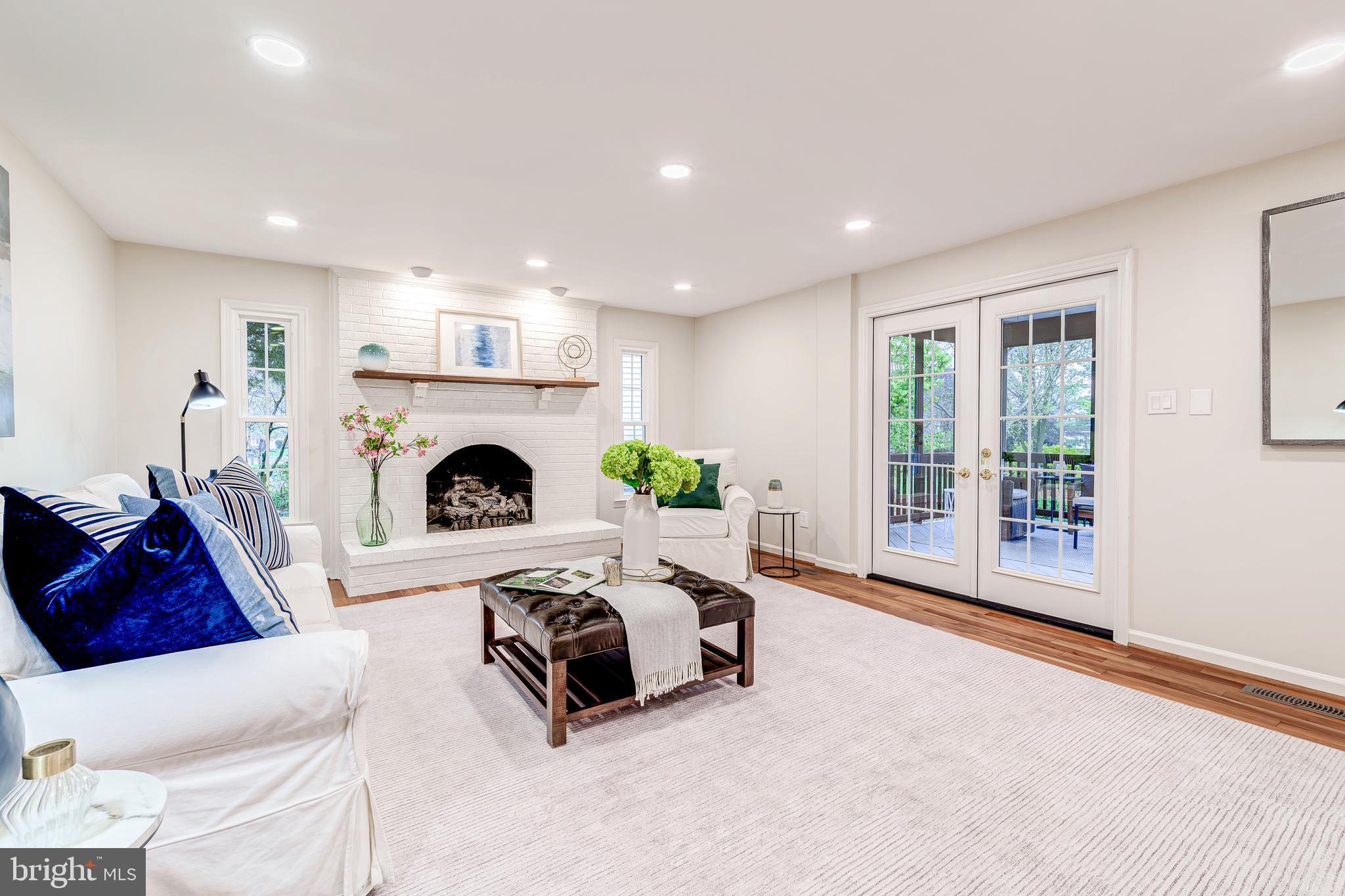 ASHBURN FARM - Residential