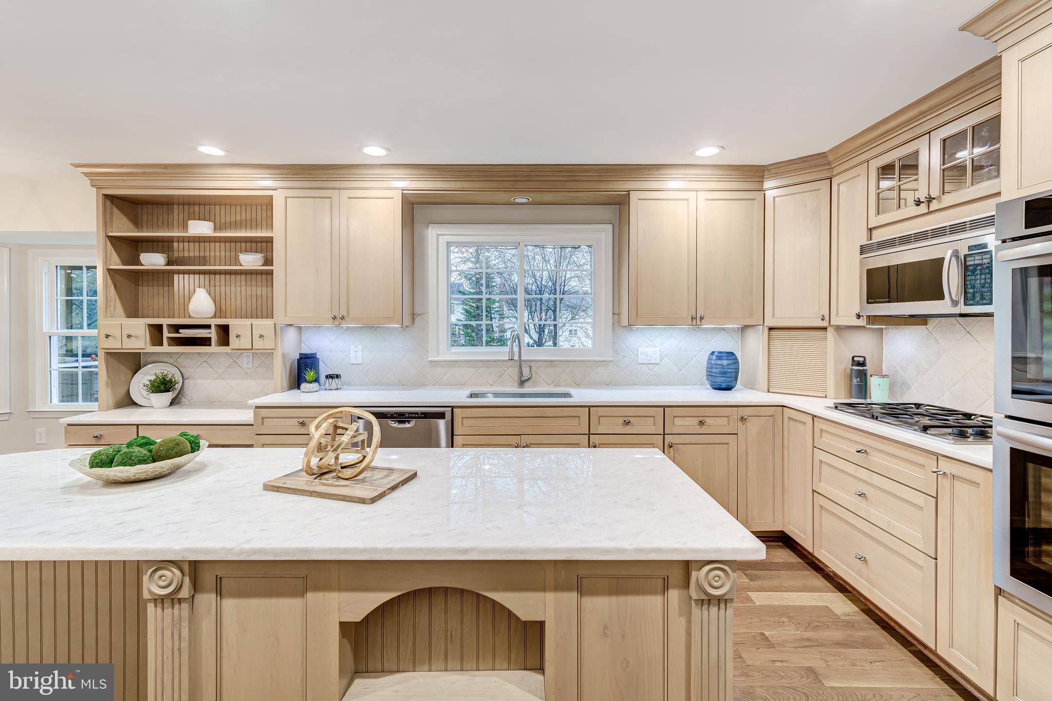 ASHBURN FARM - Residential