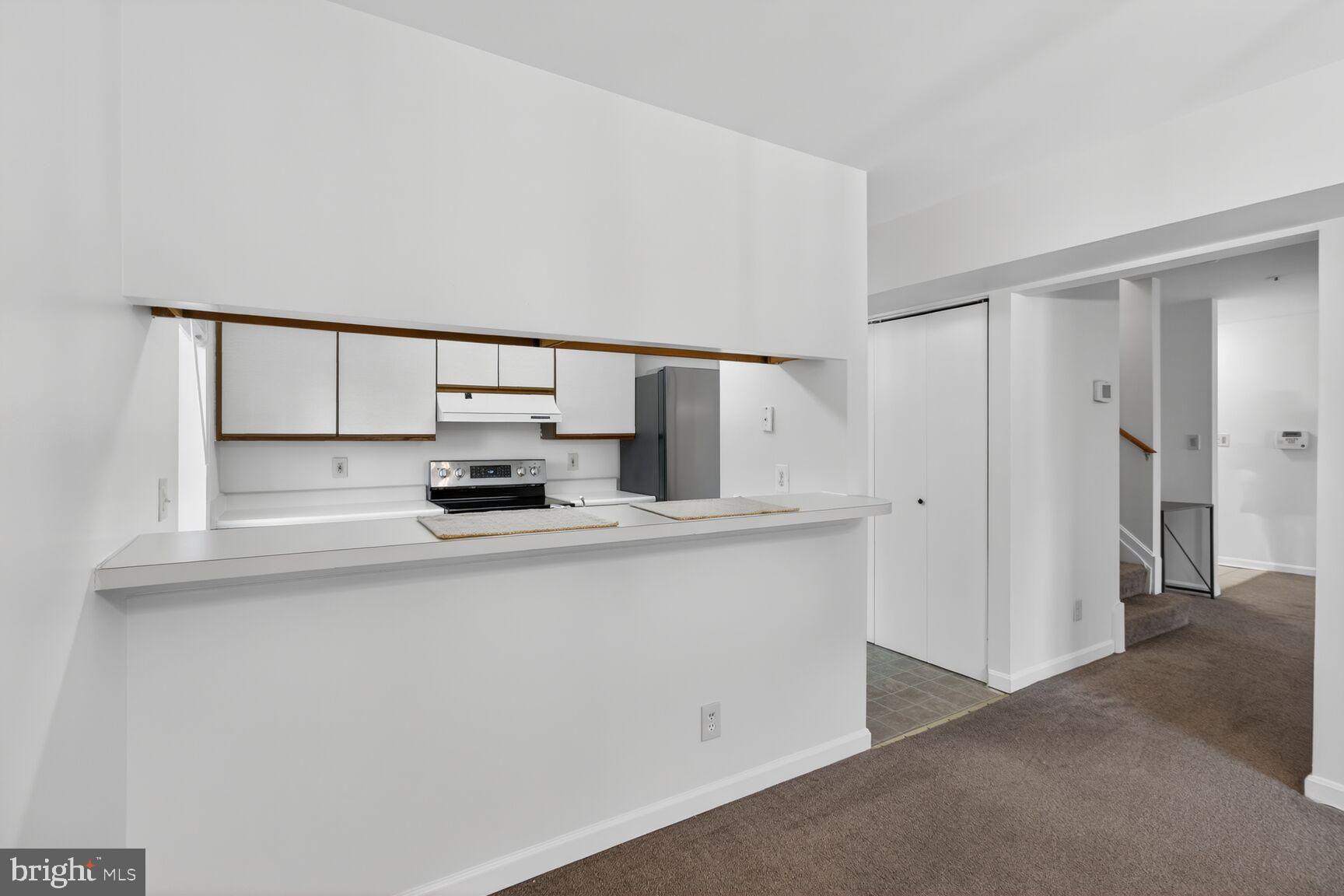 4950 COLUMBIA ROAD 3